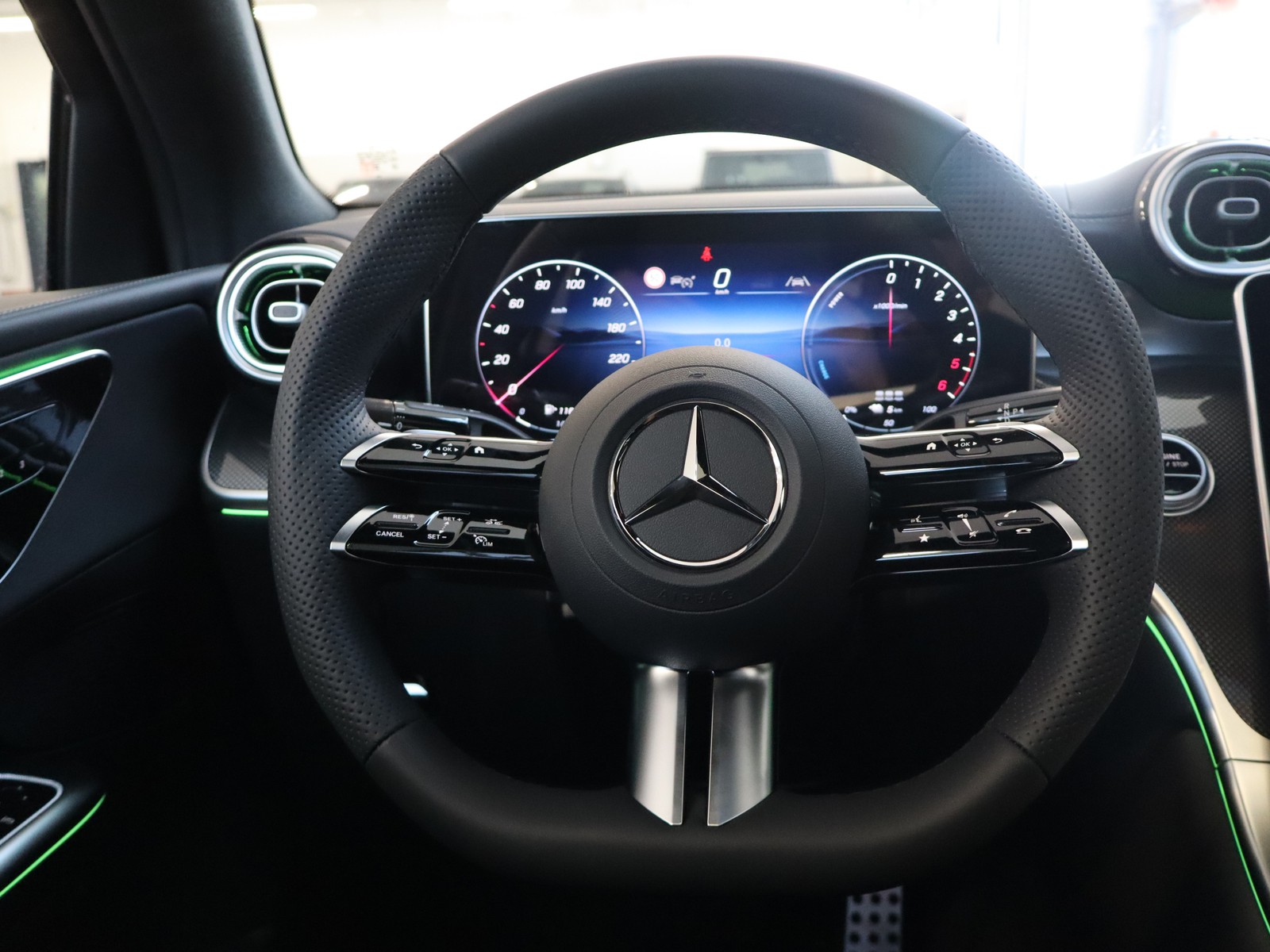 17 - Mercedes GLC coupe 300 de plug in hybrid amg line premium 4matic 9g-tronic