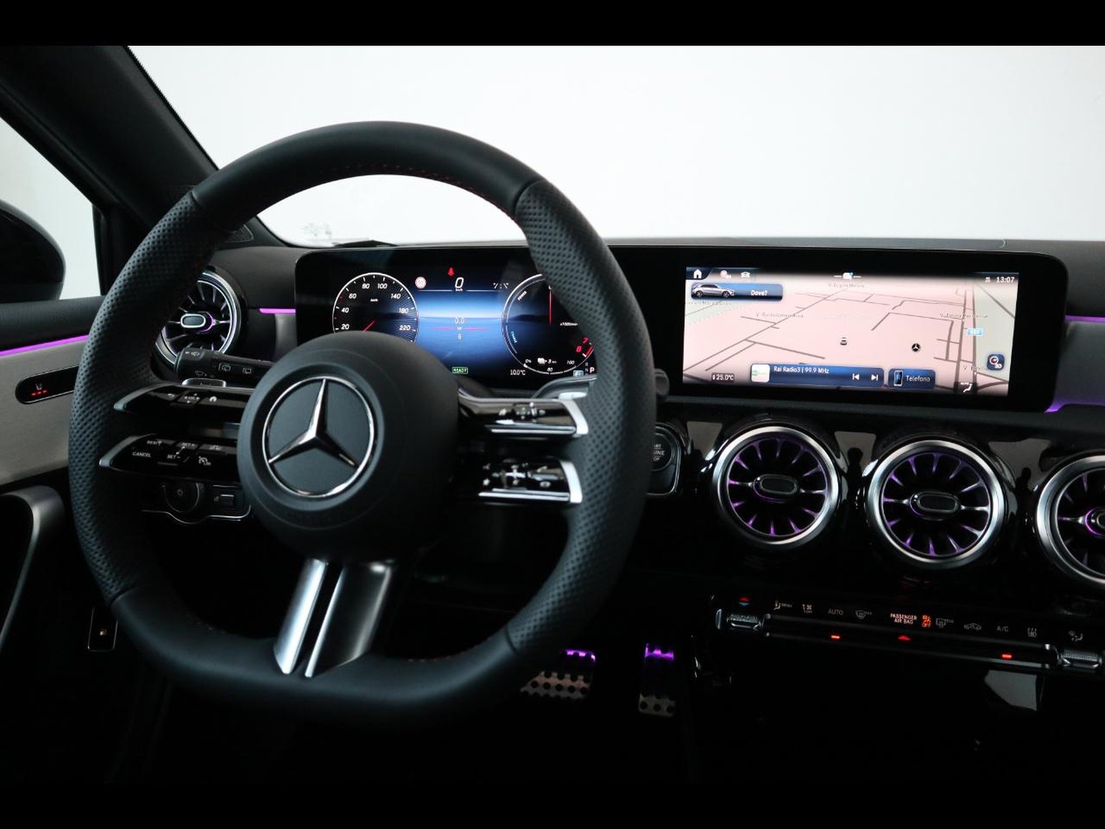12 - Mercedes Classe A 250 e plug-in hybrid amg line advanced plus speedshift dct amg 8g