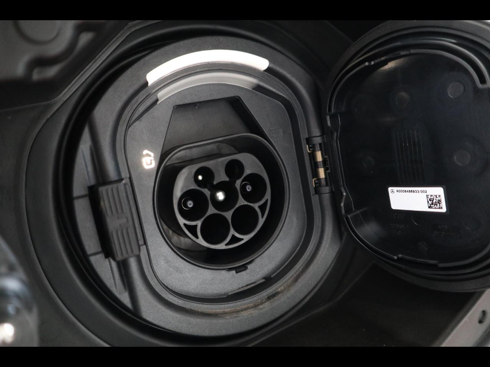 18 - Mercedes Classe A 250 e plug-in hybrid amg line advanced plus speedshift dct amg 8g