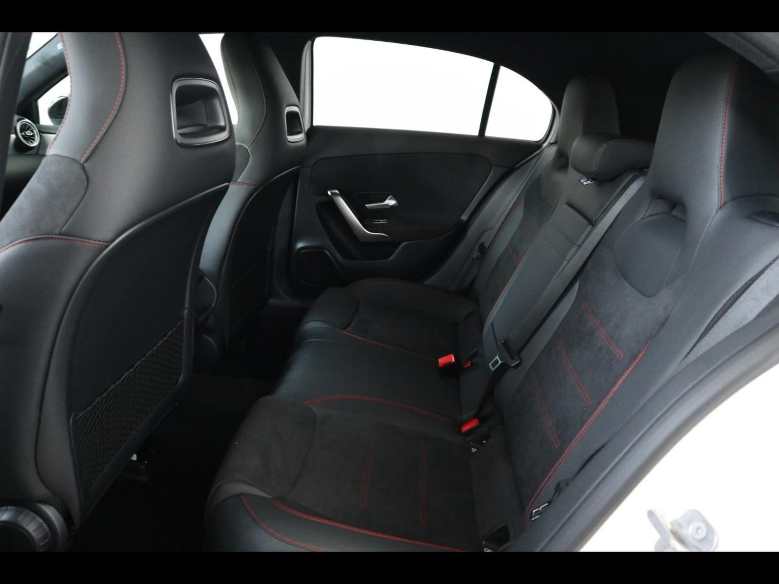8 - Mercedes Classe A 250 e plug-in hybrid amg line advanced plus speedshift dct amg 8g