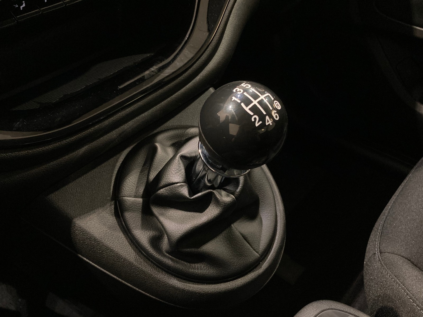 12 - Fiat 500 1.0 hybrid icon