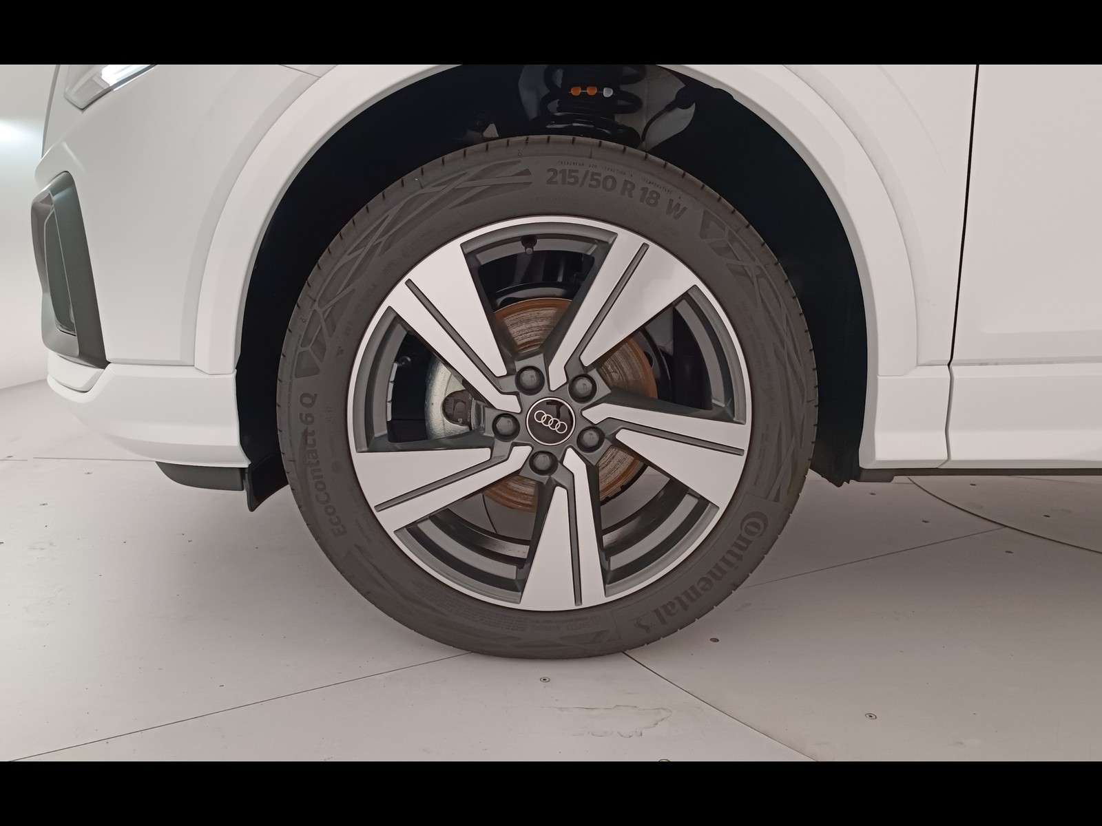 12 - Audi Q2 30 2.0 tdi business advanced
