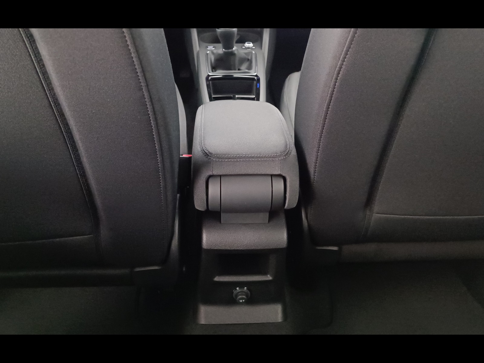 23 - Audi Q2 30 2.0 tdi business advanced