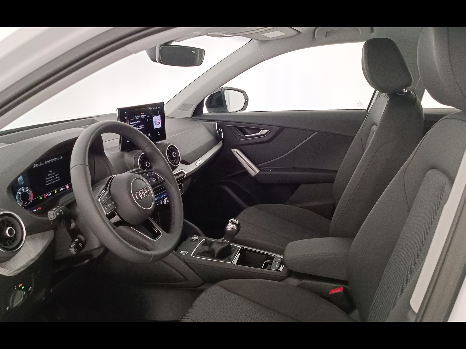 24 - Audi Q2 30 2.0 tdi business advanced