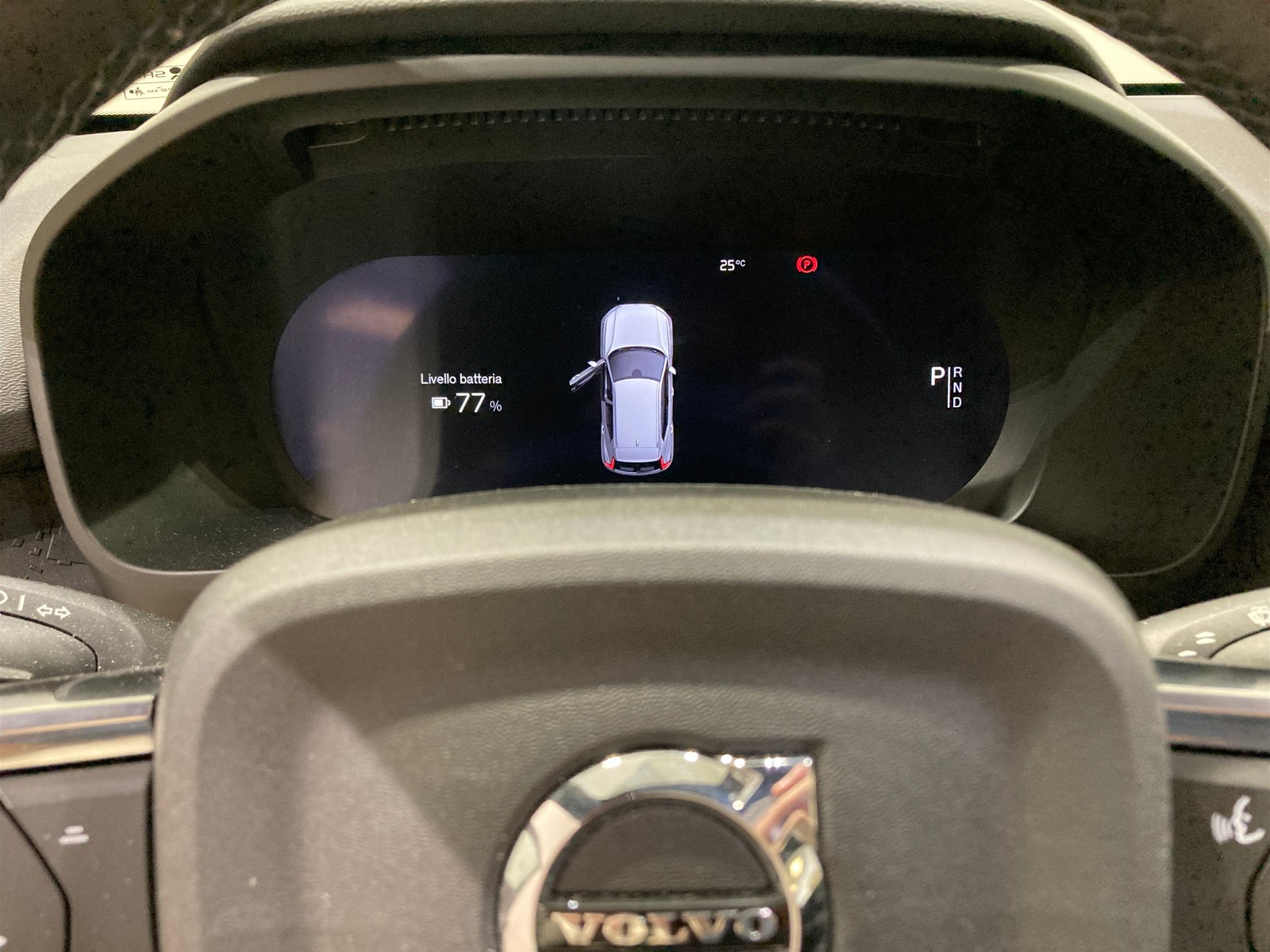 12 - Volvo XC40 single motor plus rwd edt