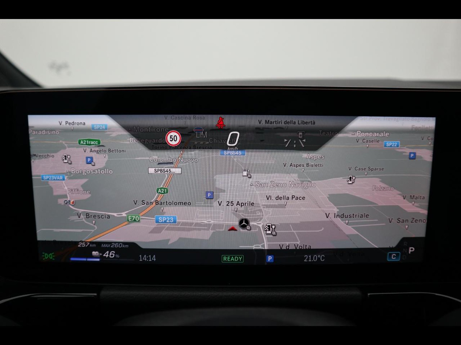 16 - Mercedes EQA 250+ amg line advanced