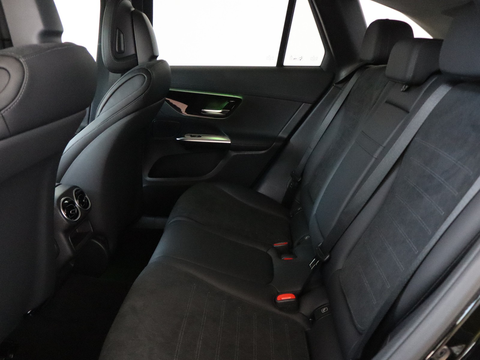 8 - Mercedes GLC suv 220 d amg line advanced 4matic 9g-tronic