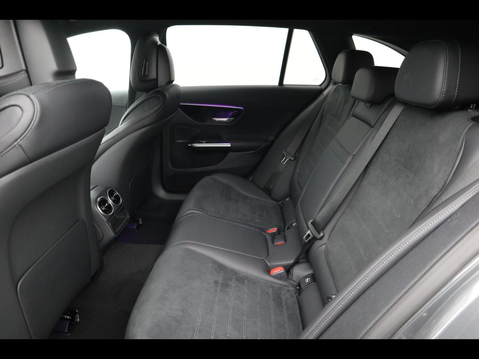 8 - Mercedes Classe C station wagon 220 d mild hybrid 197cv amg line advanced 4matic 9g-tronic