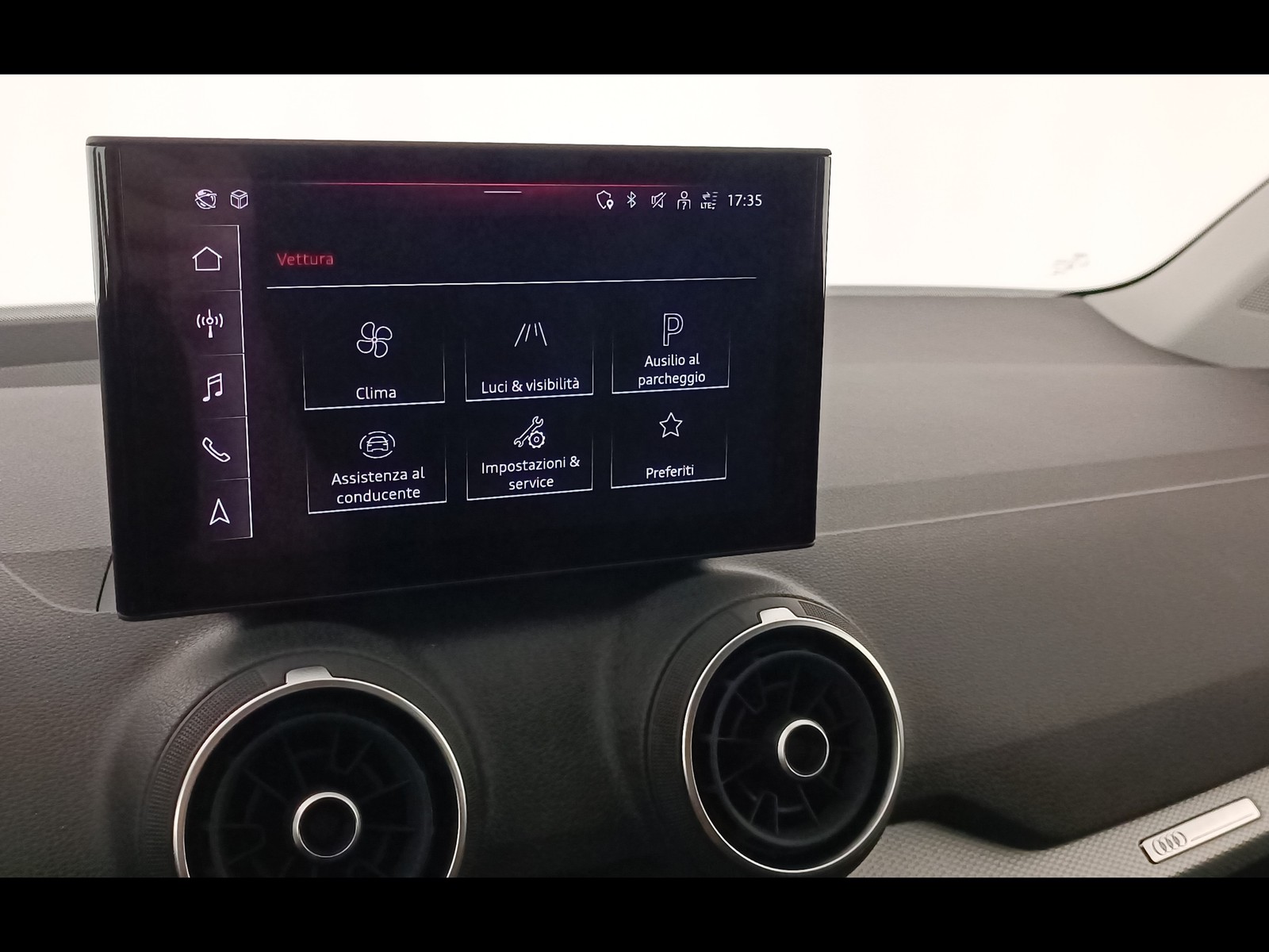12 - Audi Q2 35 2.0 tdi business advanced s tronic