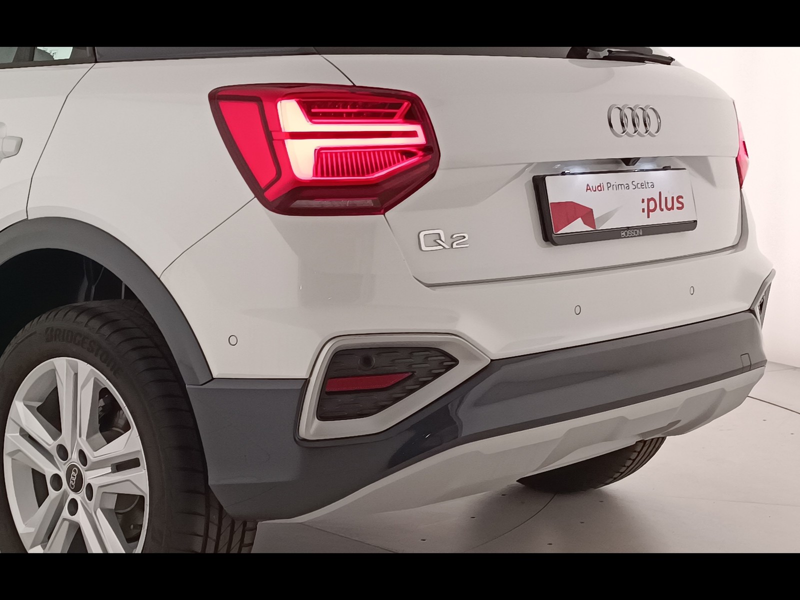 14 - Audi Q2 35 2.0 tdi business advanced s tronic