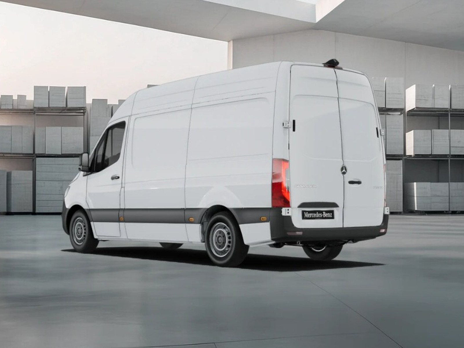 4 - Mercedes Vans Sprinter 317 rwd 2.0 cdi f 37/35 pro
