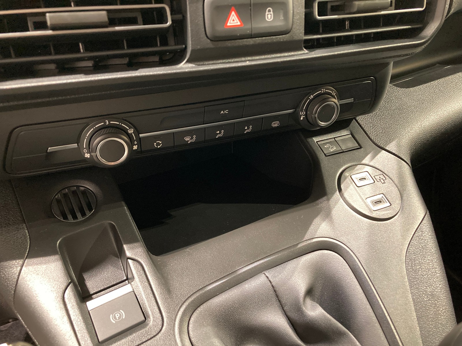 15 - Fiat Professional Doblò Van M 1.5 Diesel 100 Cv Manuale