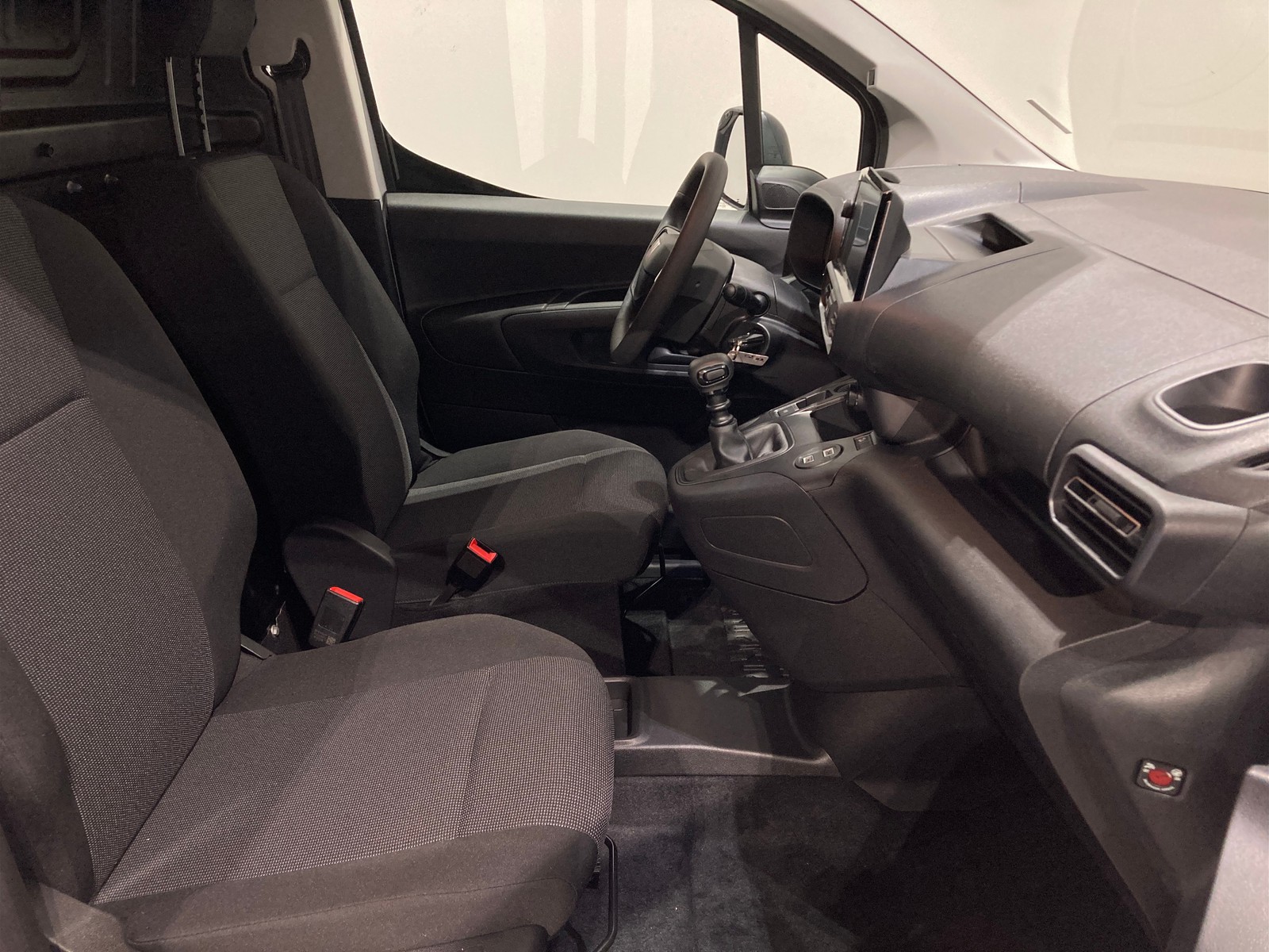 9 - Fiat Professional Doblò Van M 1.5 Diesel 100 Cv Manuale
