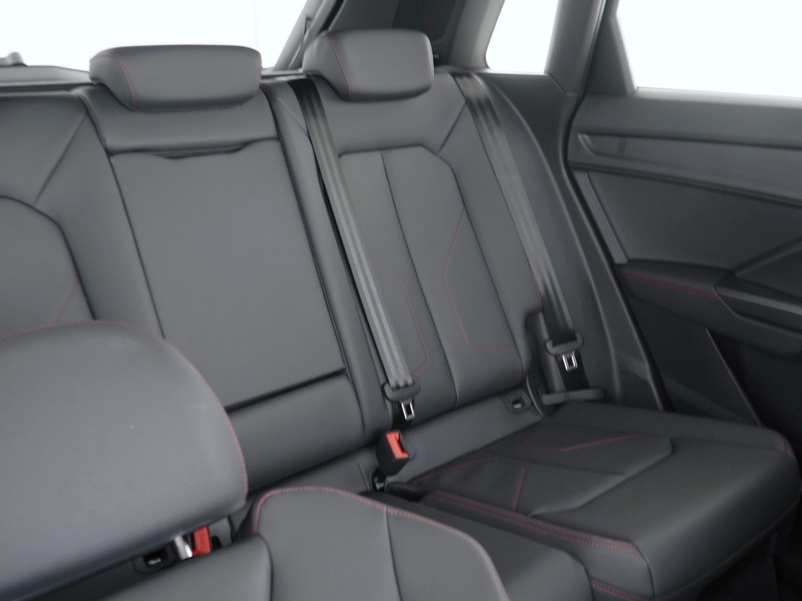 21 - Audi Q3 35 1.5 tfsi evo2 s line edition s tronic