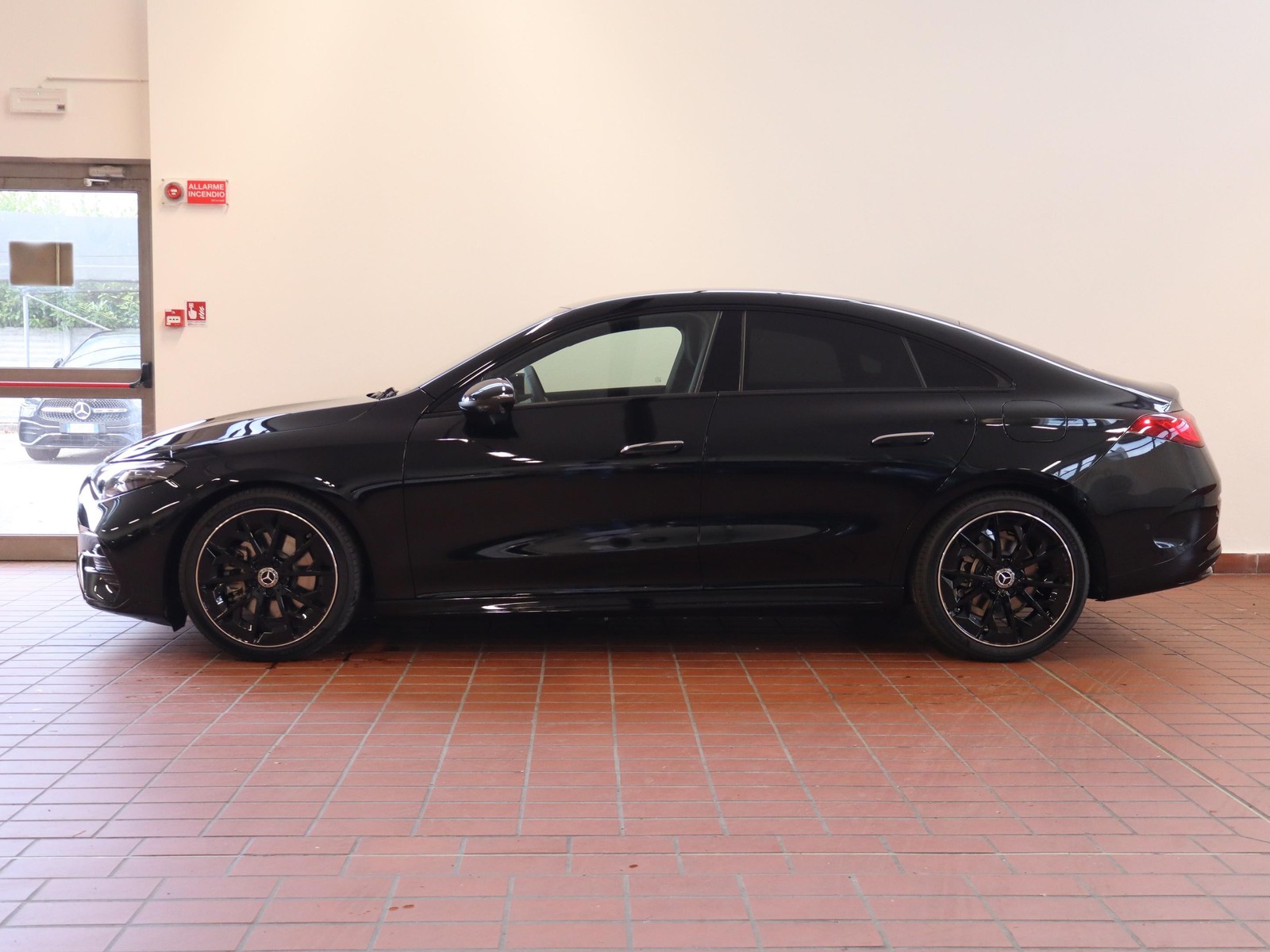 3 - Mercedes CLA 200 advanced plus auto