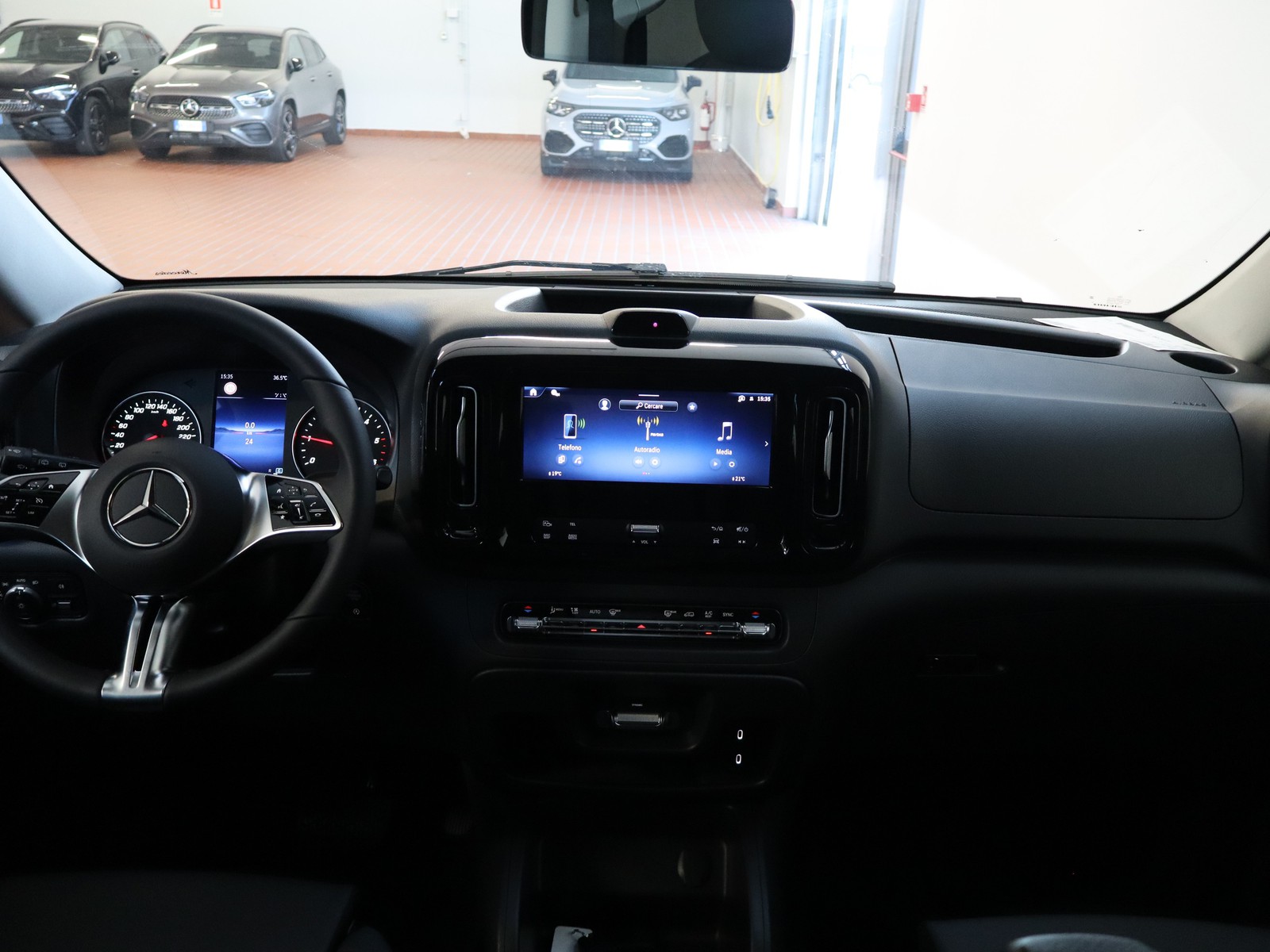 14 - Mercedes Vans Vito tourer 116 cdi long select 9g-tronic