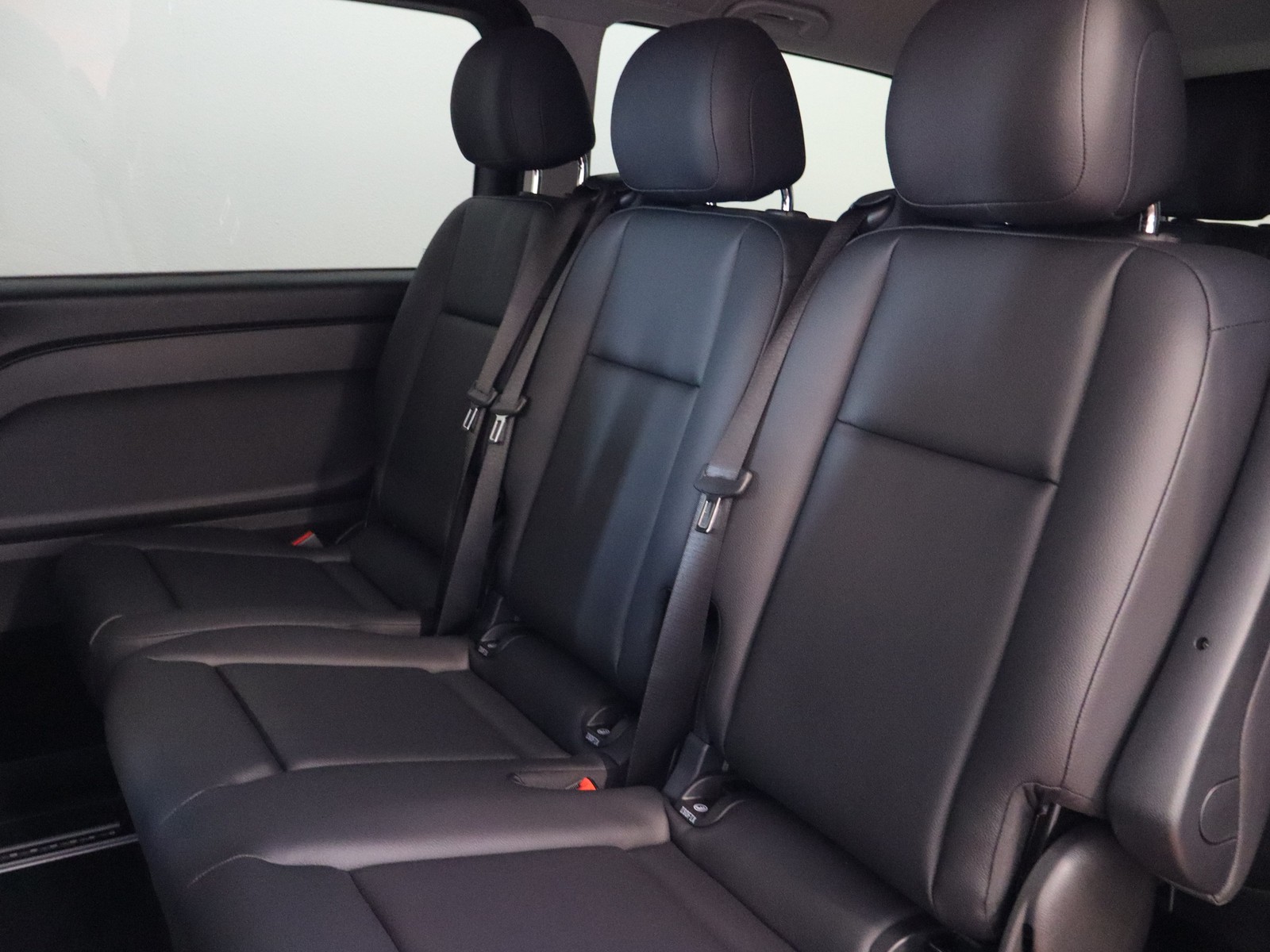 8 - Mercedes Vans Vito tourer 116 cdi long select 9g-tronic