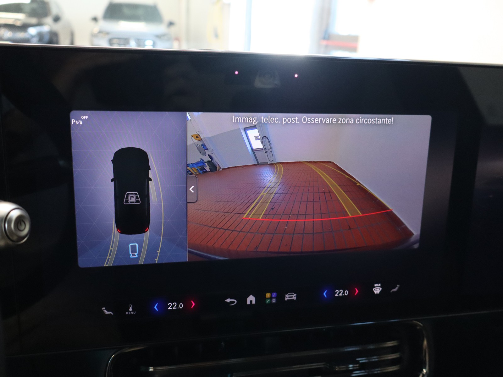 11 - Mercedes CLA 200 premium auto