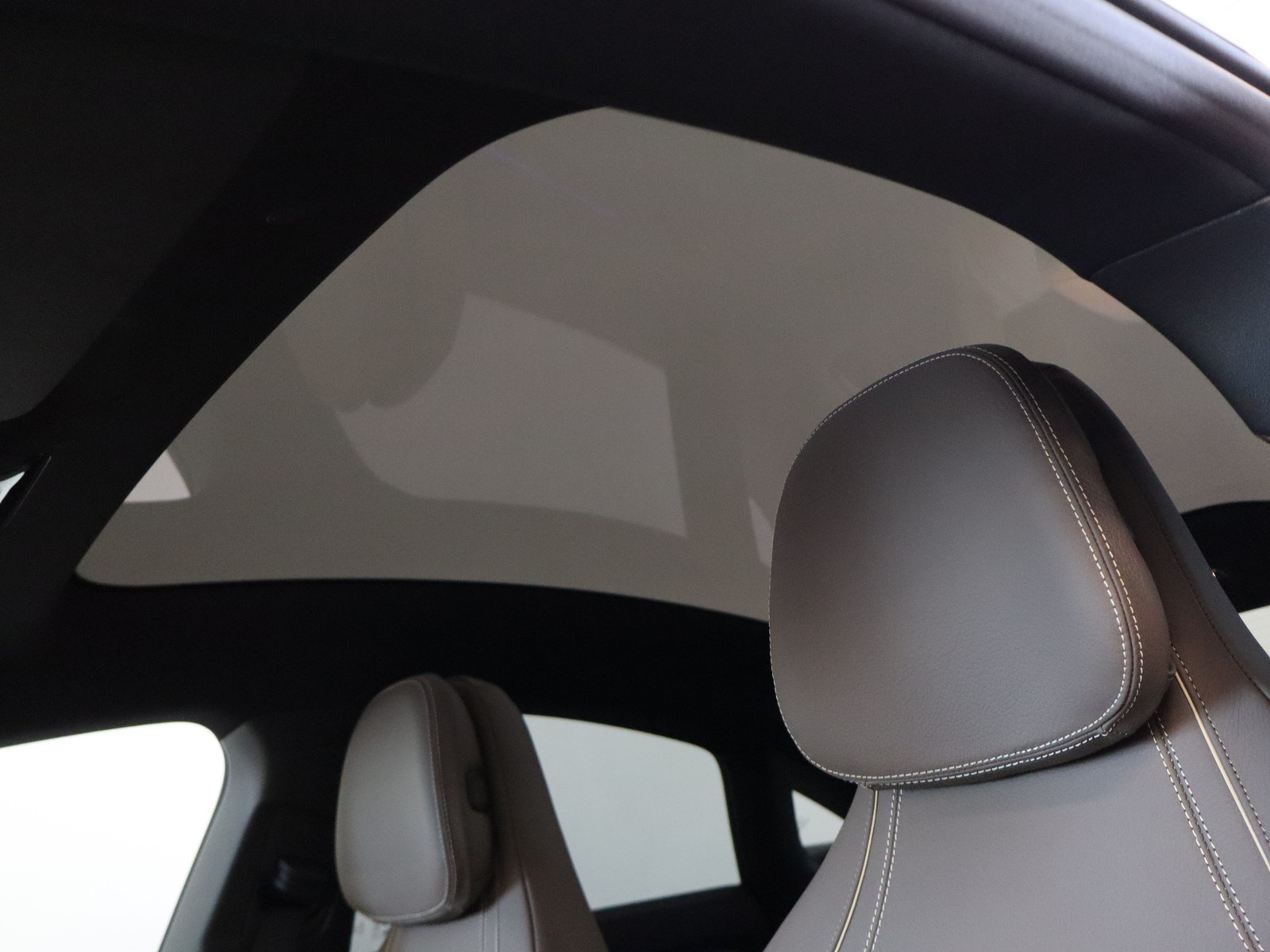 17 - Mercedes CLA 200 premium auto