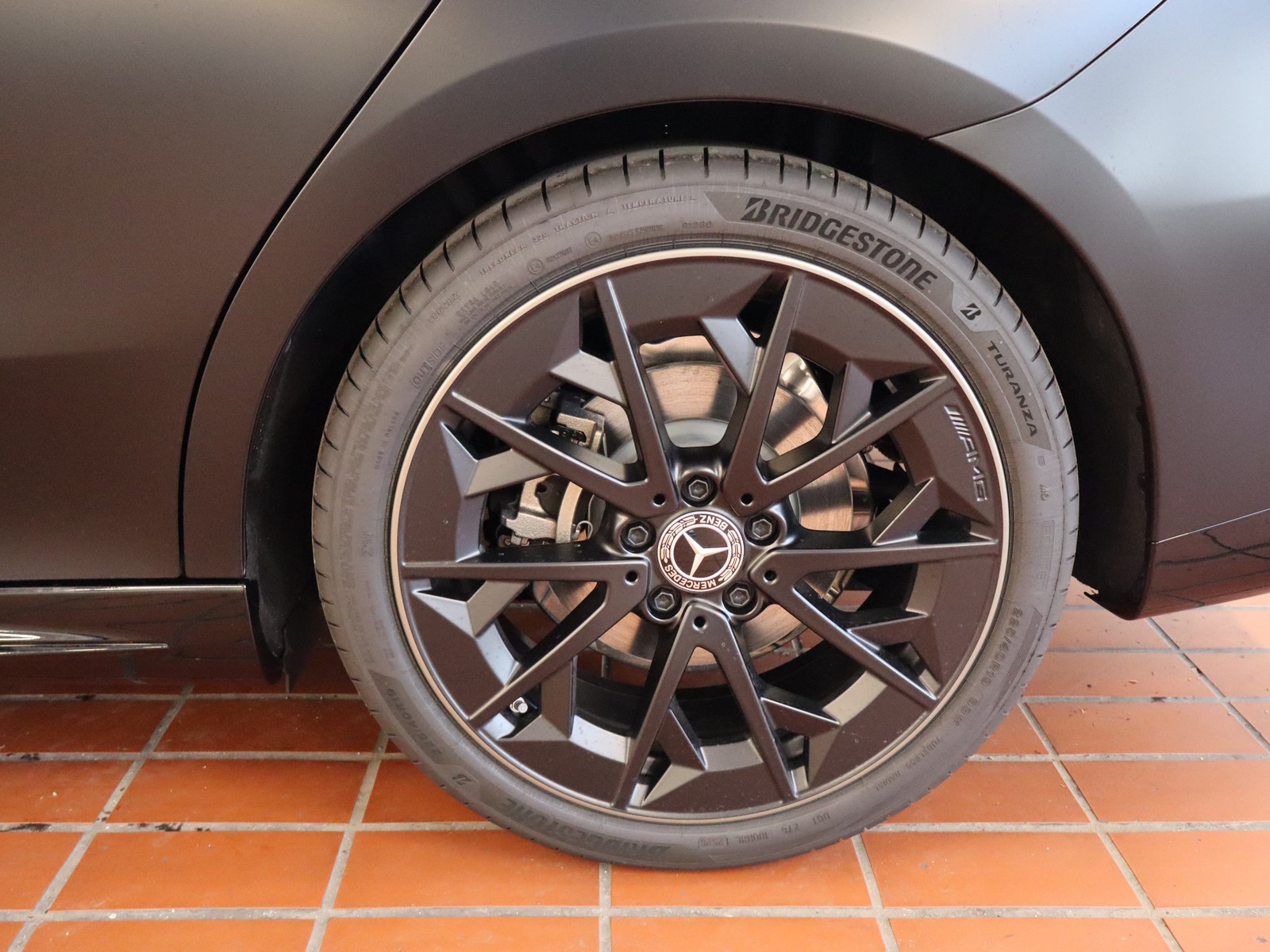 4 - Mercedes CLA 200 premium auto