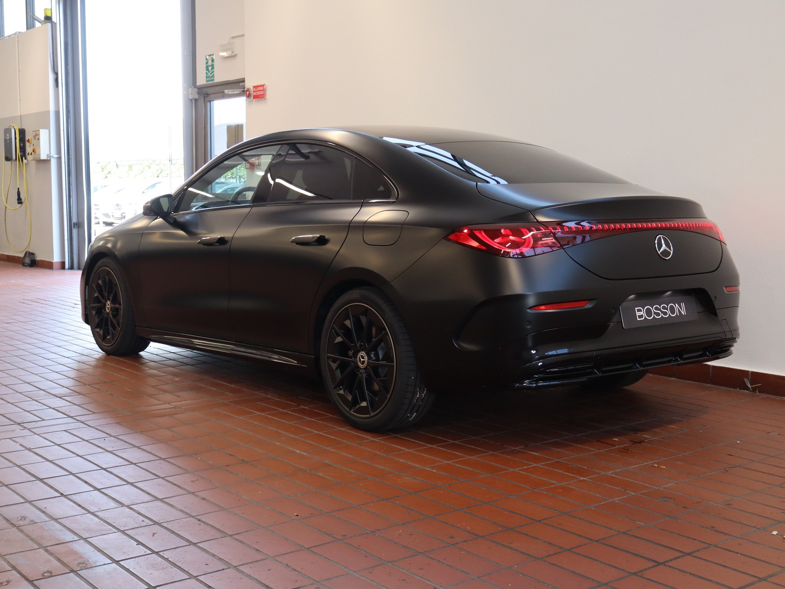 5 - Mercedes CLA 200 premium auto