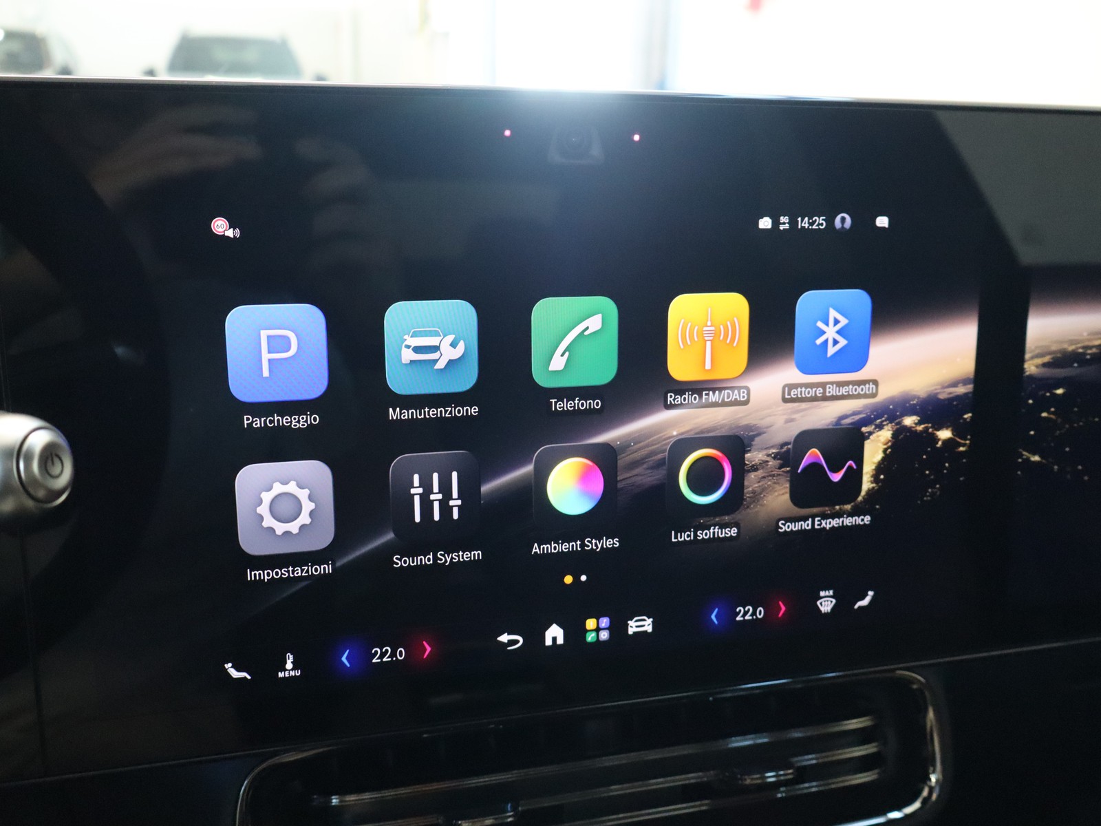 10 - Mercedes CLA 200 premium auto