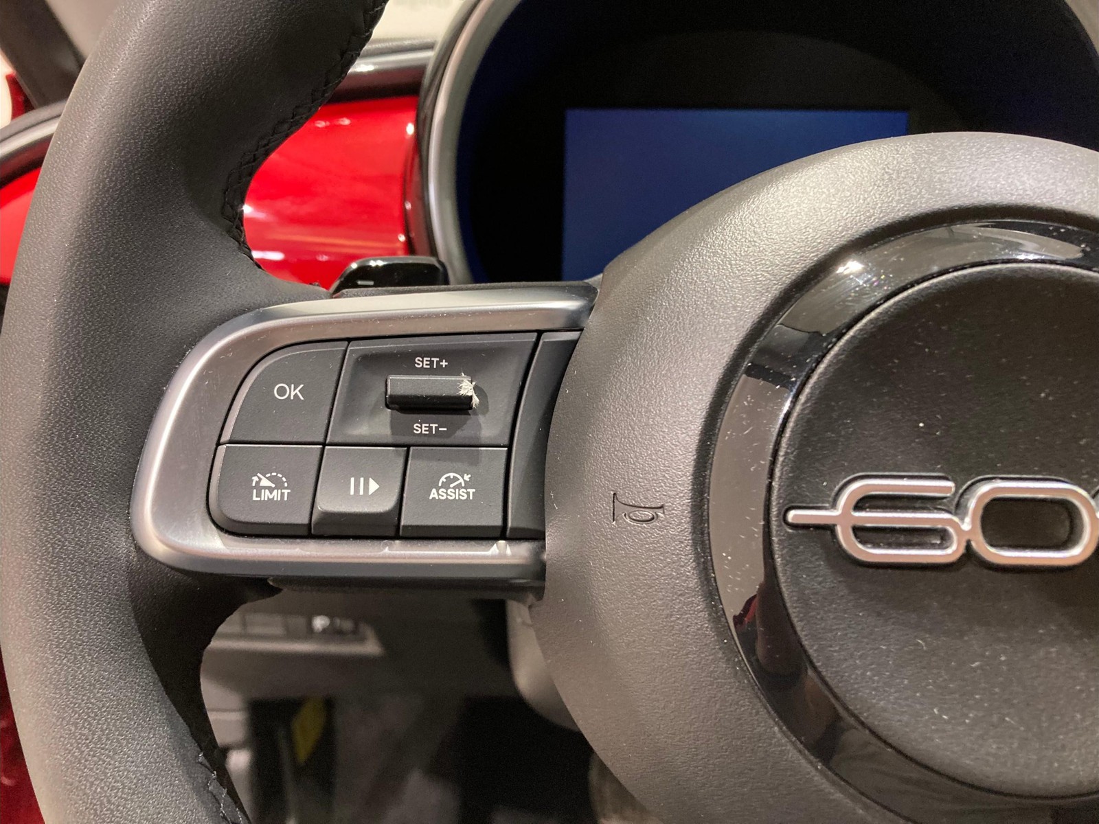 11 - Fiat 600 1.2 hybrid 145cv edct