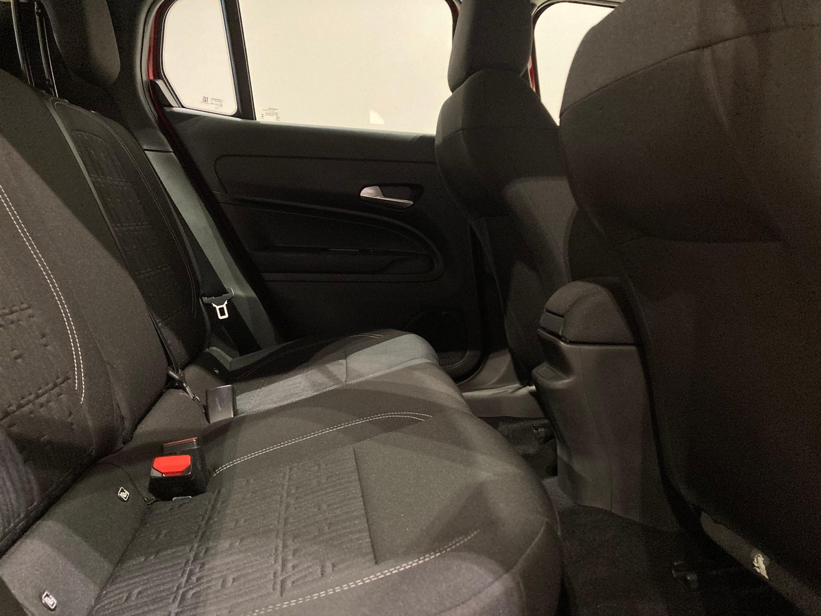 8 - Fiat 600 1.2 hybrid 145cv edct