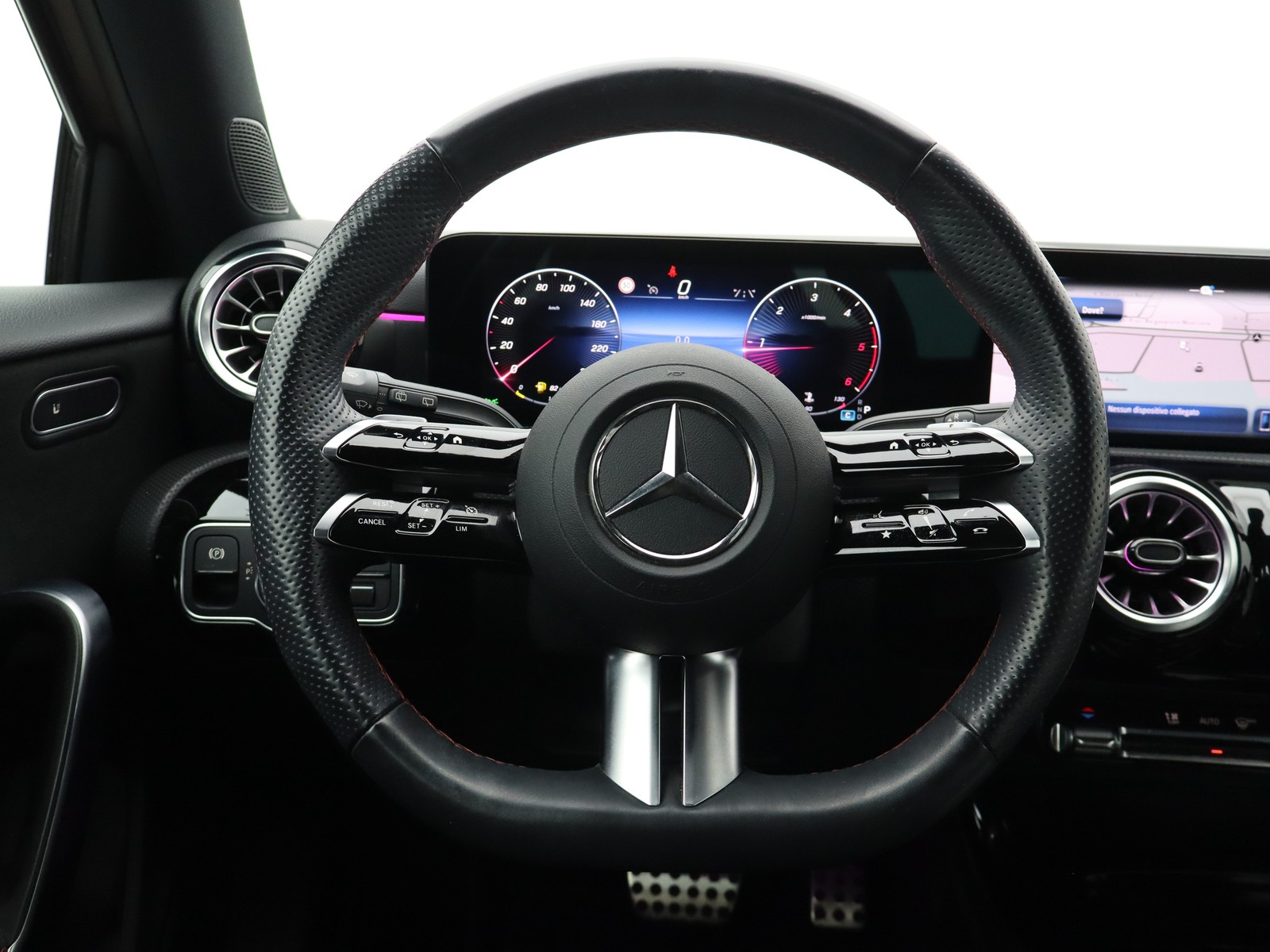 17 - Mercedes Classe A 180 d amg line advanced plus speedshift dct amg 8g