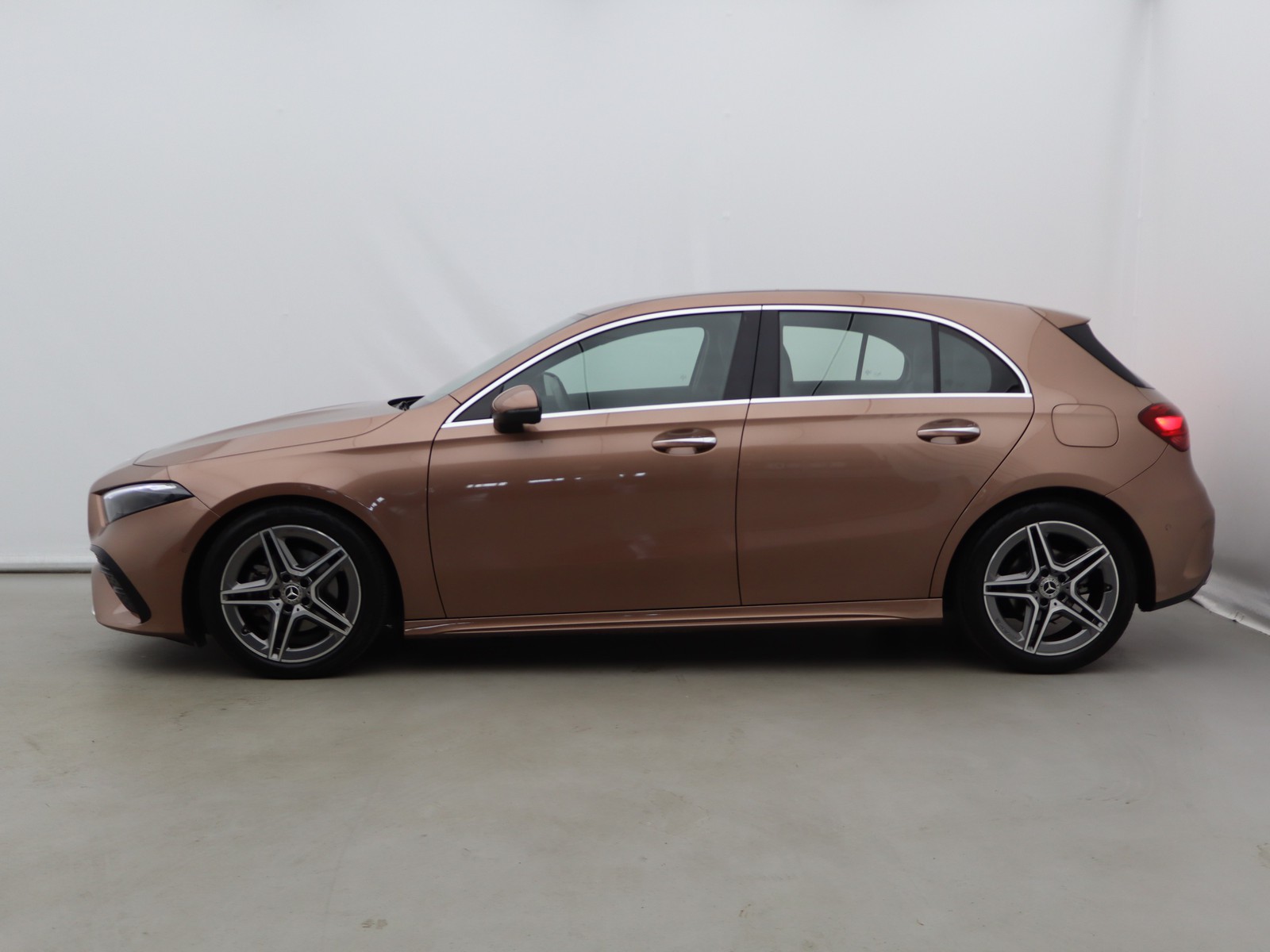 3 - Mercedes Classe A 180 d amg line advanced plus speedshift dct amg 8g