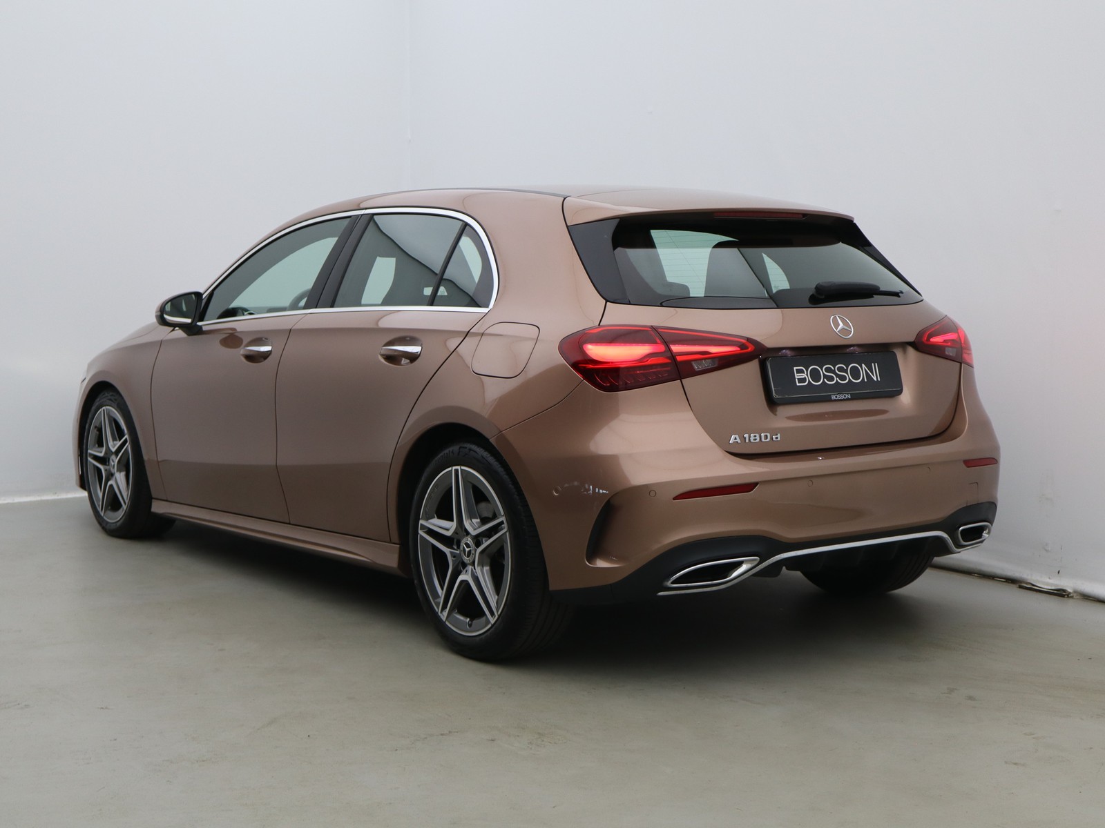 5 - Mercedes Classe A 180 d amg line advanced plus speedshift dct amg 8g