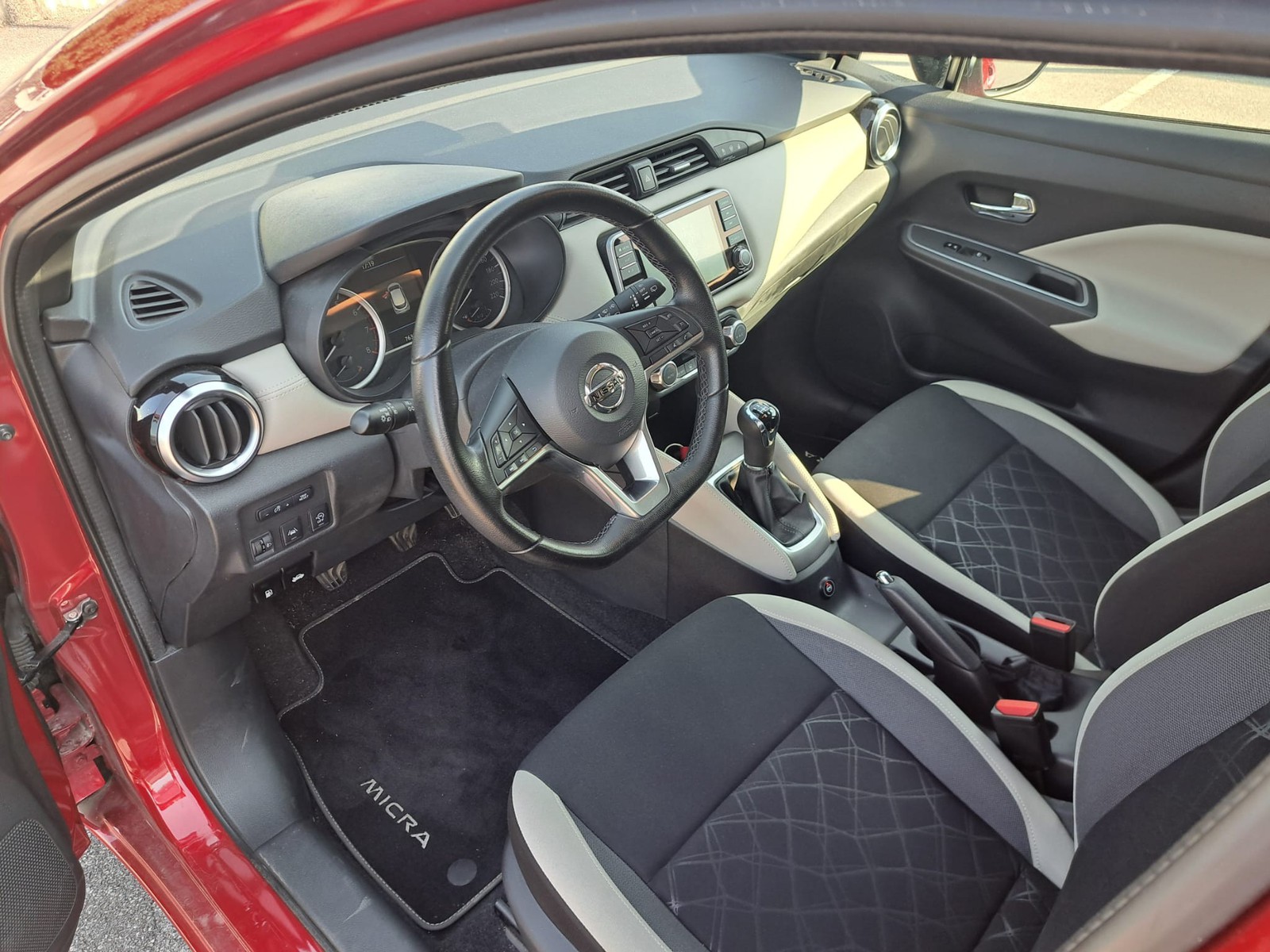10 - Nissan Micra 5 porte 1.0 ig-t eco n-design