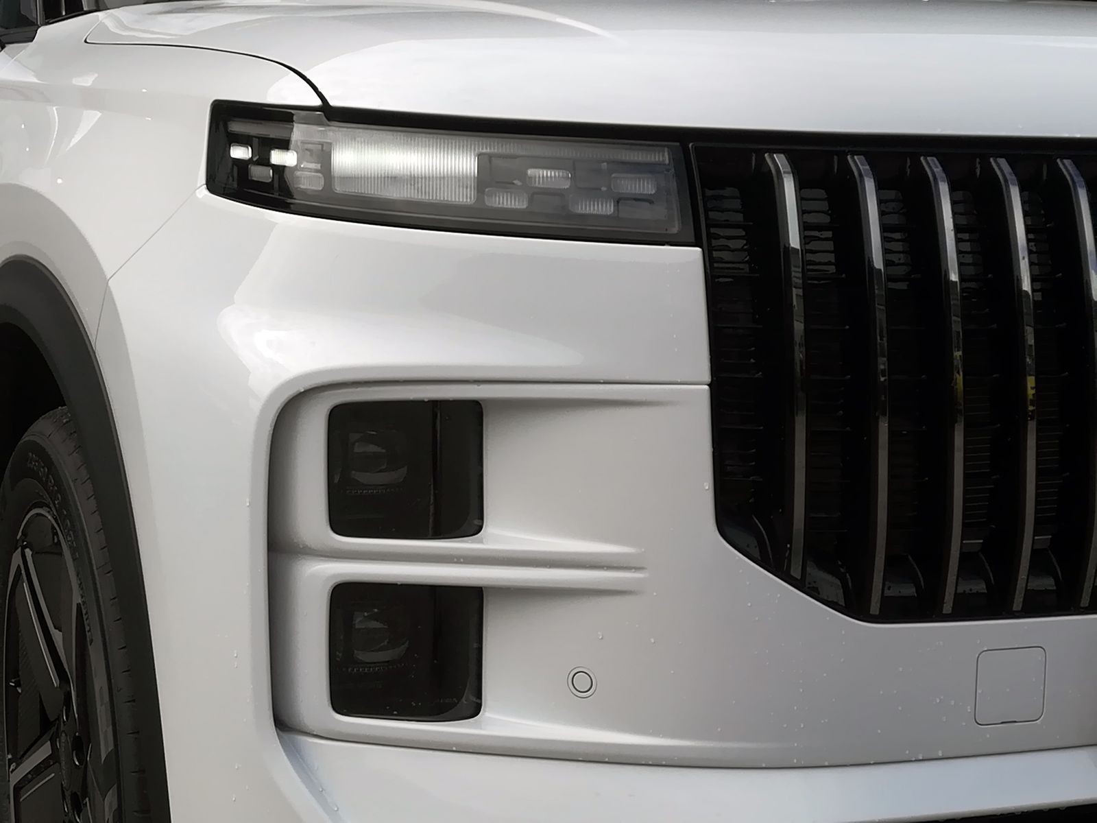 14 - Jaecoo 7 JAECOO SHS-P PHEV 1.5TGDI DHT1 Exclusive (2WD)