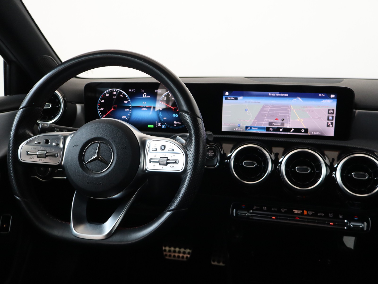 12 - Mercedes Classe A 250 e plug-in hybrid (e eq-power) premium 8g-dct