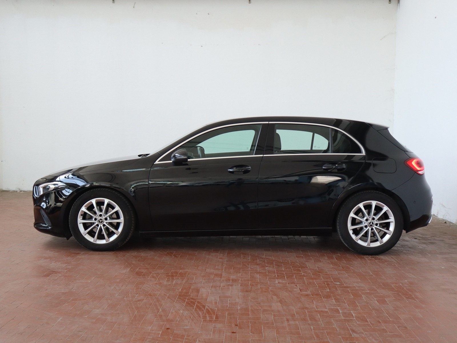 3 - Mercedes Classe A 180 d sport 7g-dct