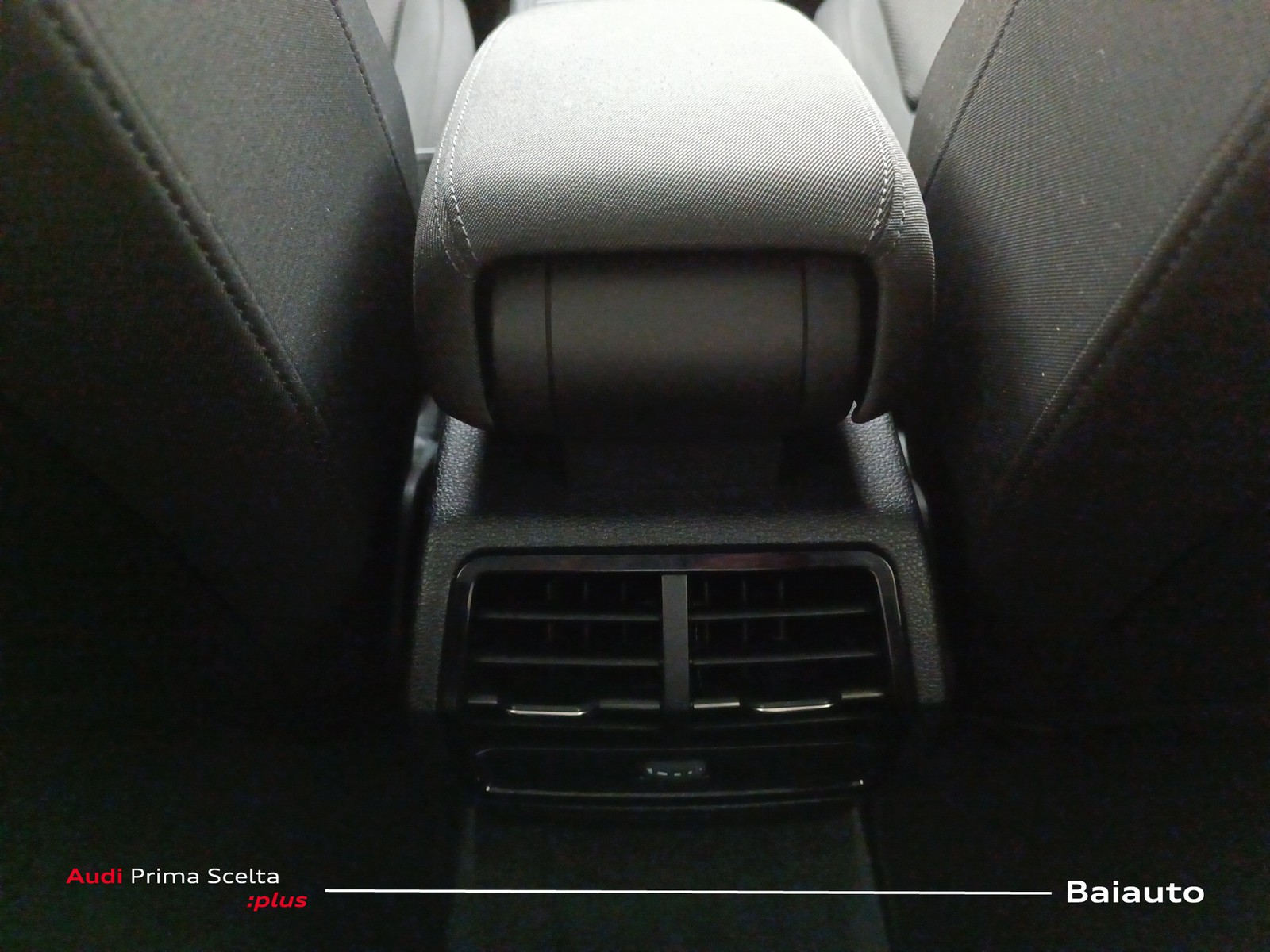 14 - Audi Q3 sportback 35 2.0 tdi s line edition s tronic
