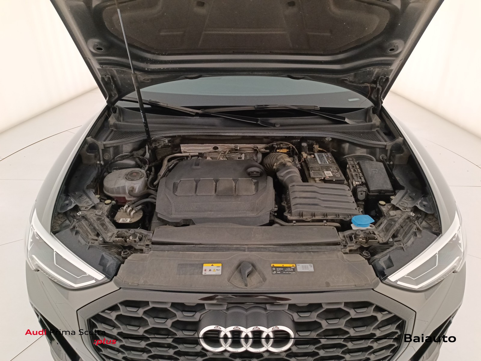 33 - Audi Q3 sportback 35 2.0 tdi s line edition s tronic