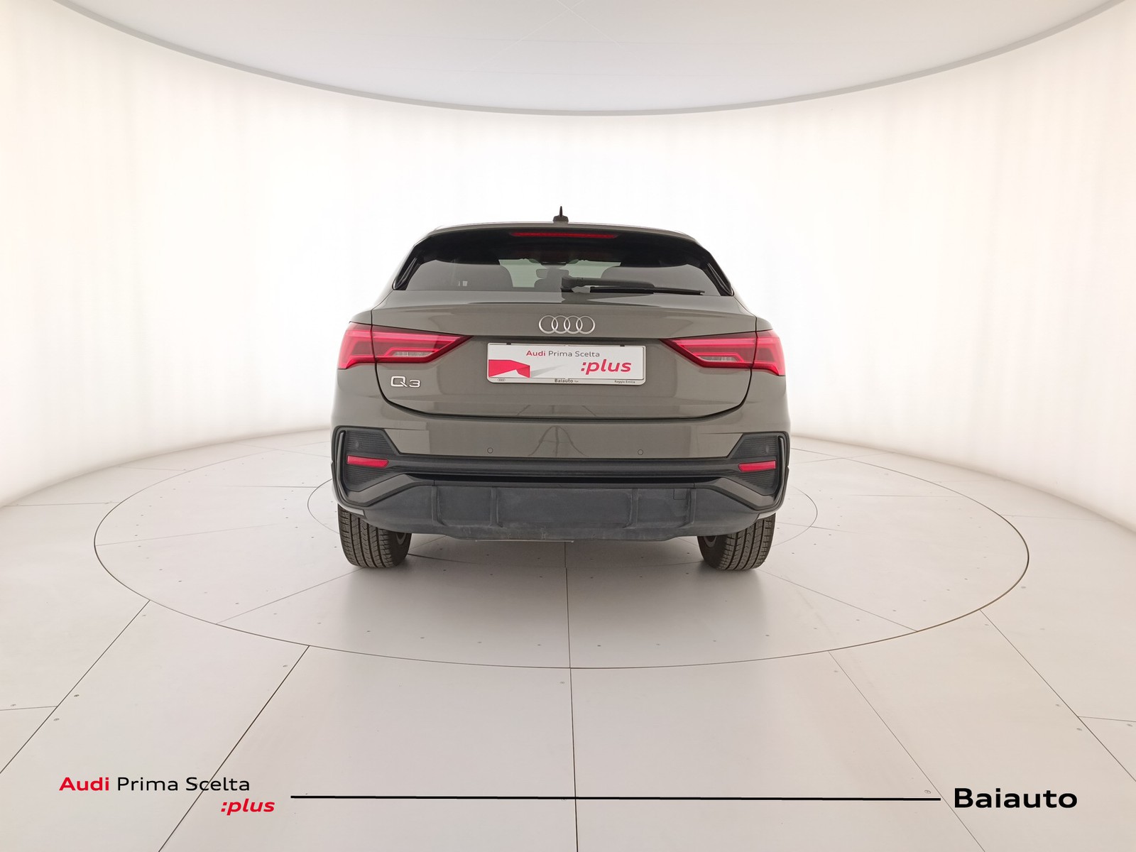 5 - Audi Q3 sportback 35 2.0 tdi s line edition s tronic
