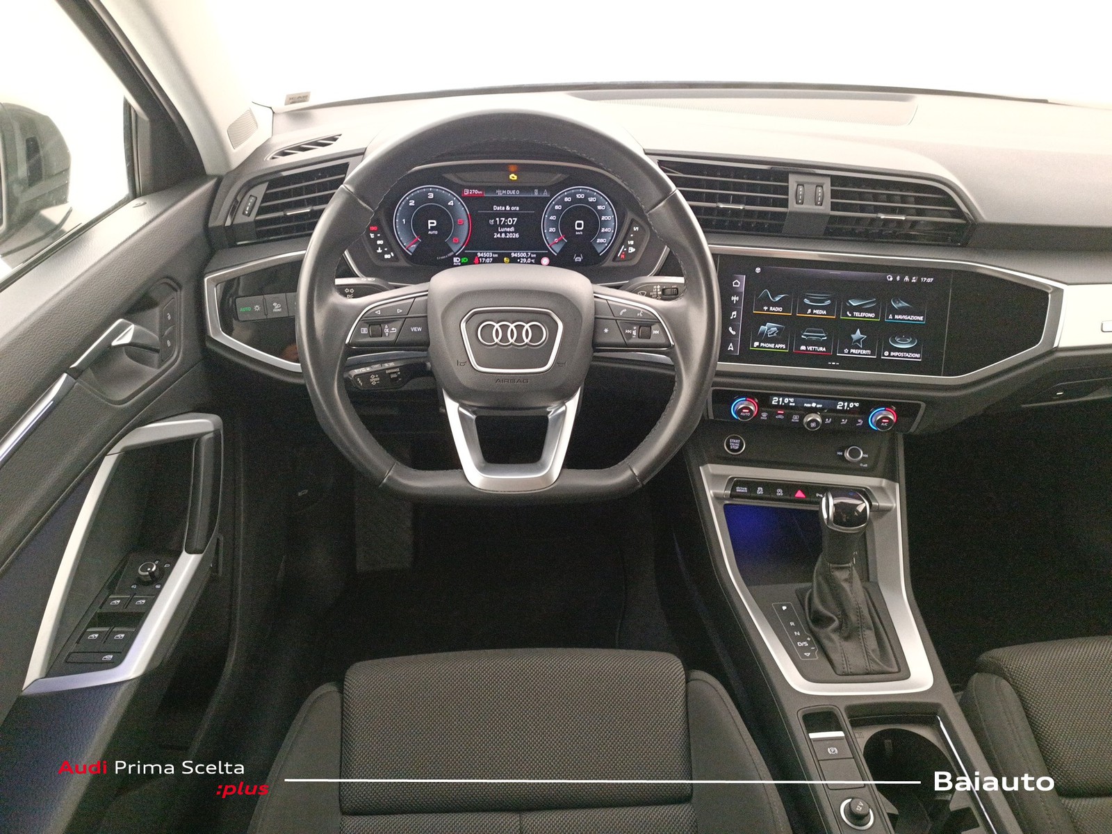 8 - Audi Q3 sportback 35 2.0 tdi s line edition s tronic