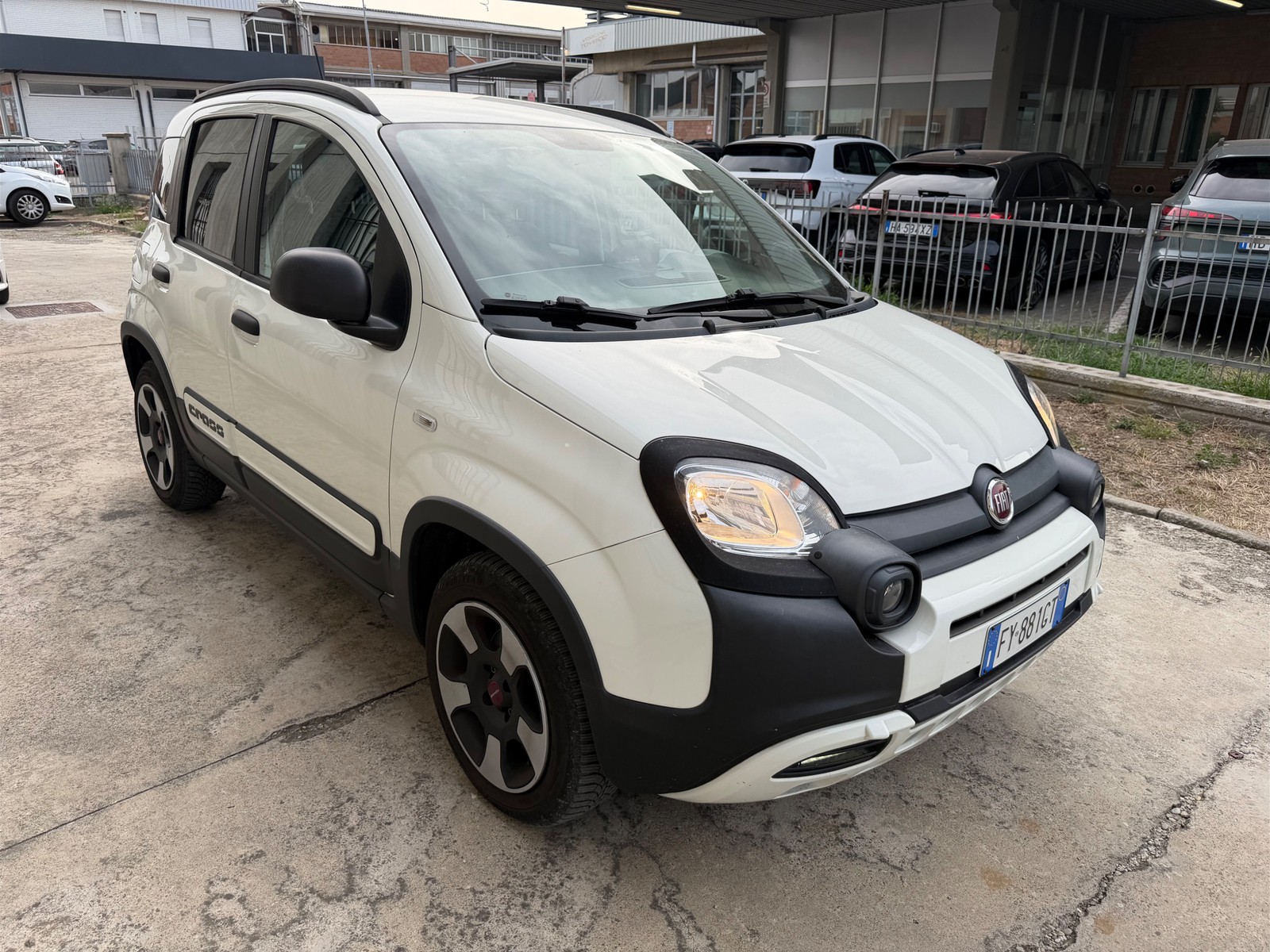 9 - Fiat Panda city cross 1.2 69cv s&s my19