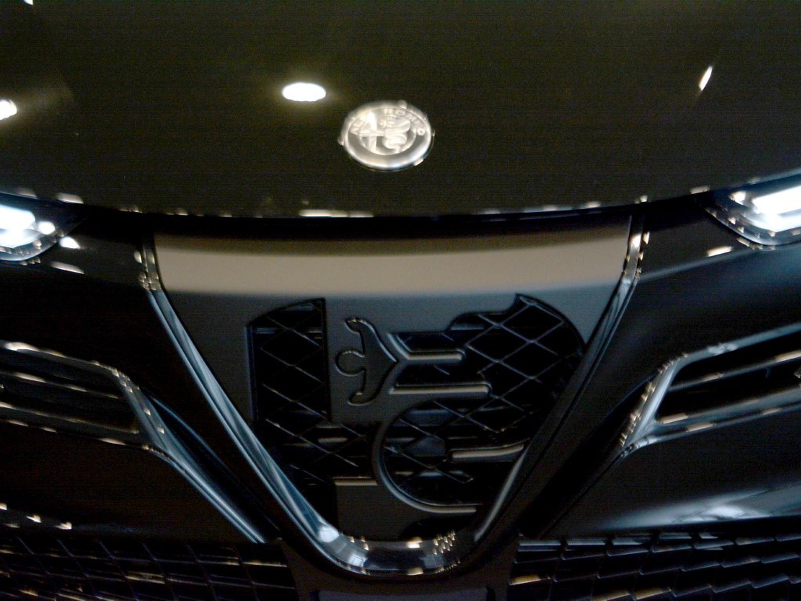21 - Alfa Romeo Junior bev elettrica 280 veloce