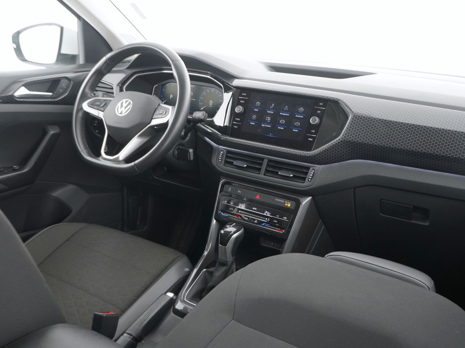 6 - Volkswagen T-Cross 1.0 tsi 110cv advanced dsg