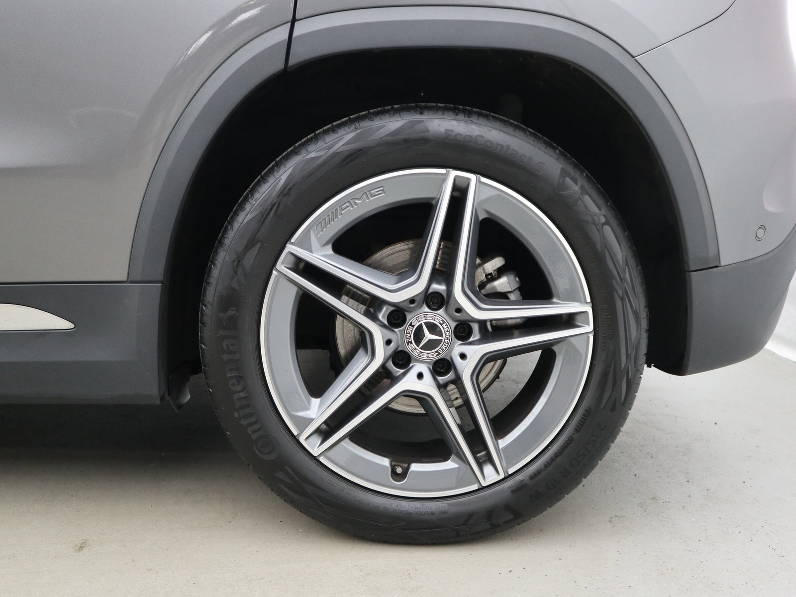 4 - Mercedes GLA 200 d premium 8g-dct