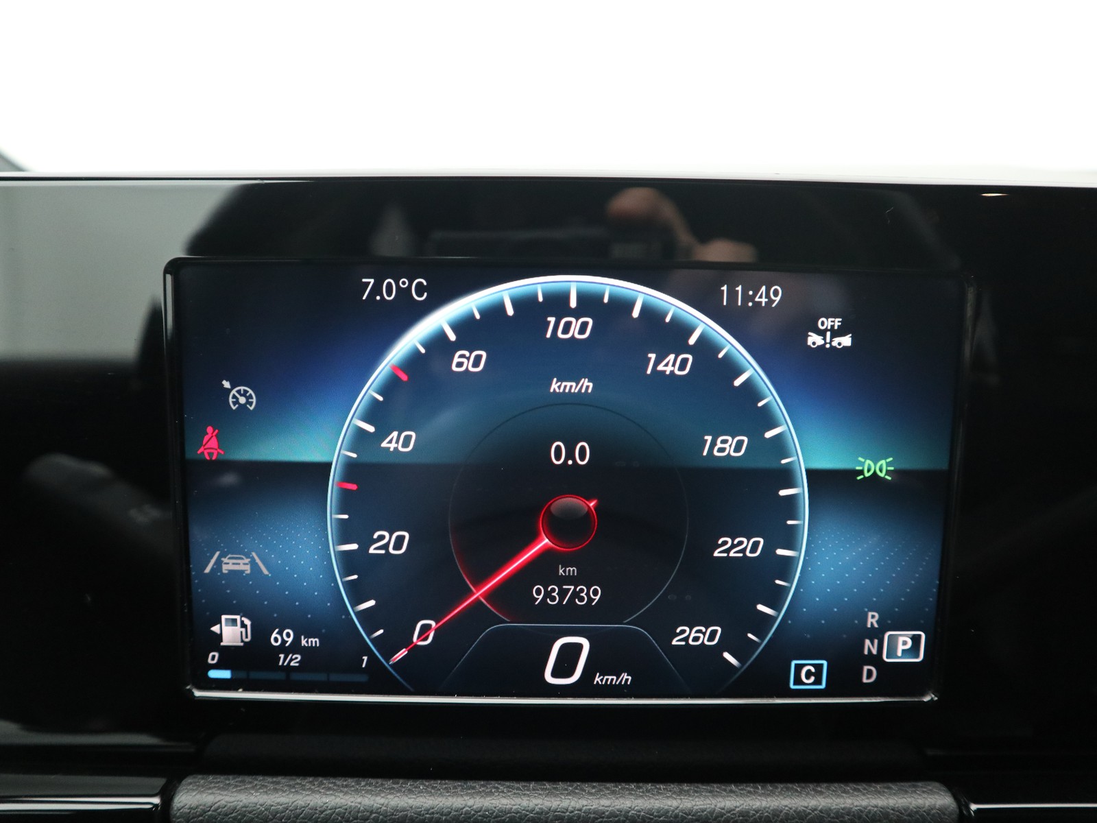 9 - Mercedes GLA 200 d premium 8g-dct