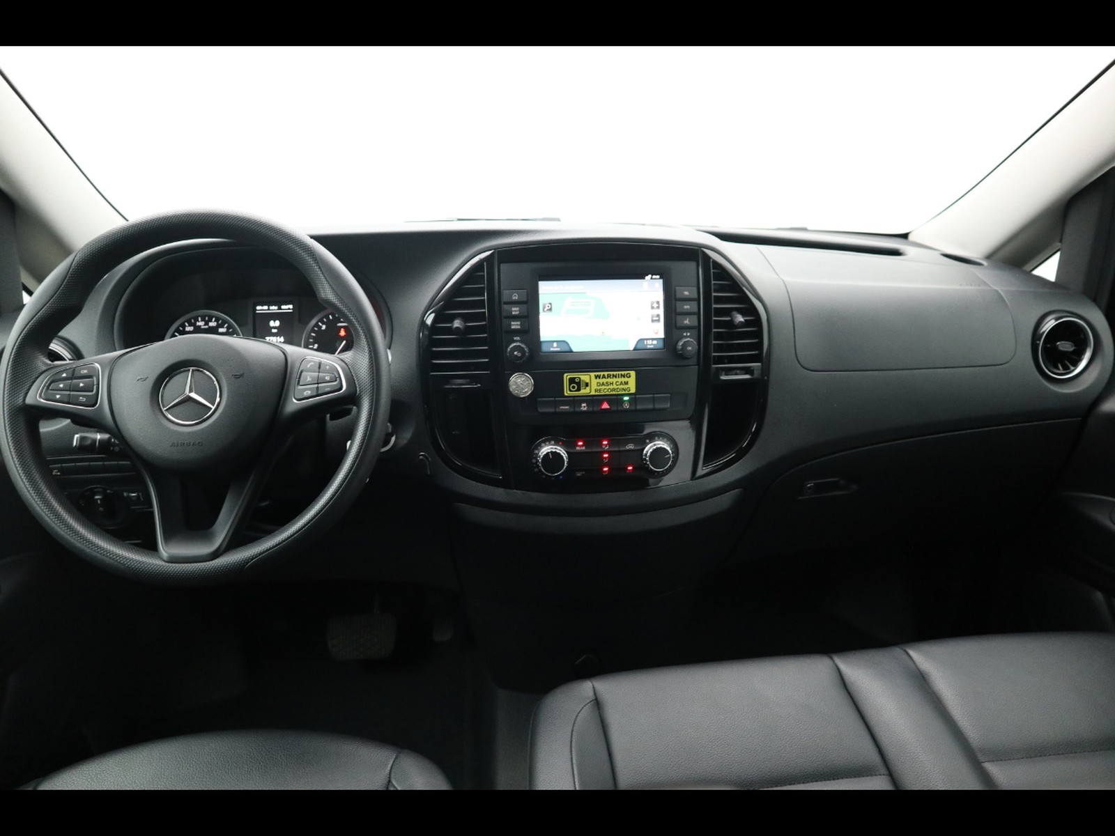 14 - Mercedes Vans Vito 116 cdi long tourer pro auto my20