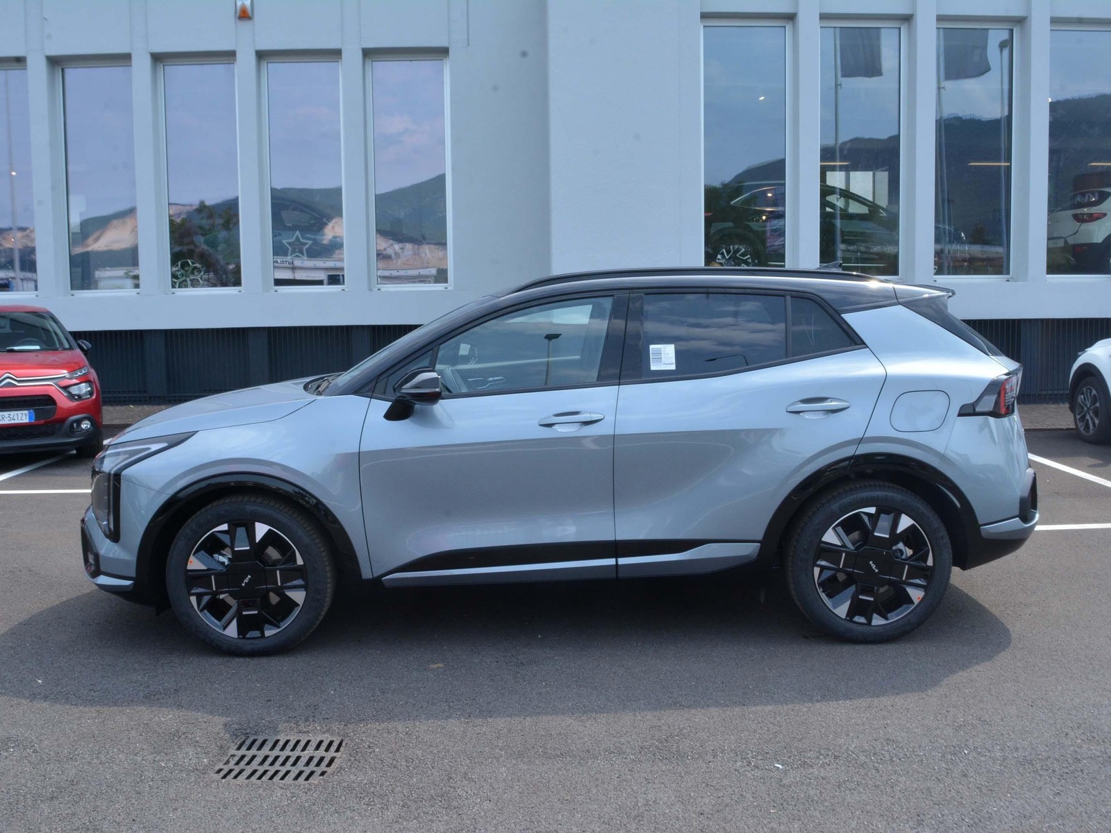 27 - Kia Sportage 1.6 crdi mhev gt-line sunroof pack dct7
