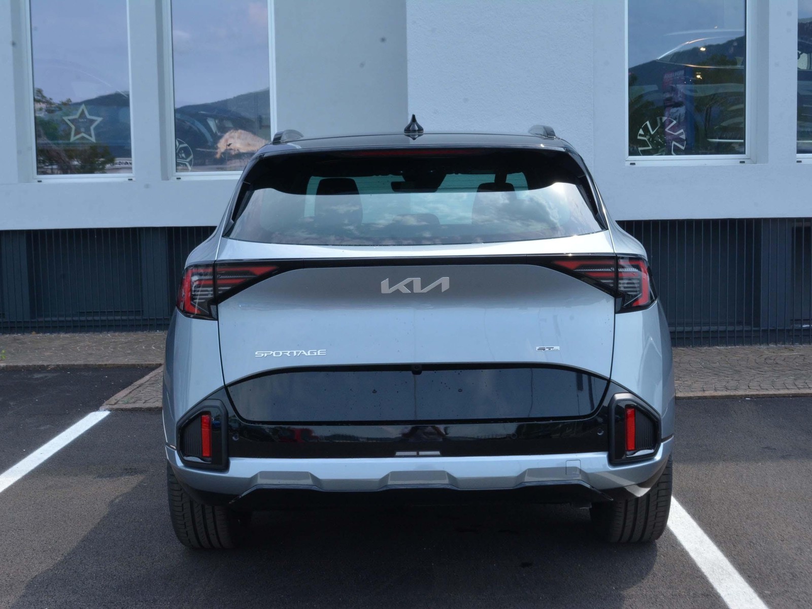 4 - Kia Sportage 1.6 crdi mhev gt-line sunroof pack dct7