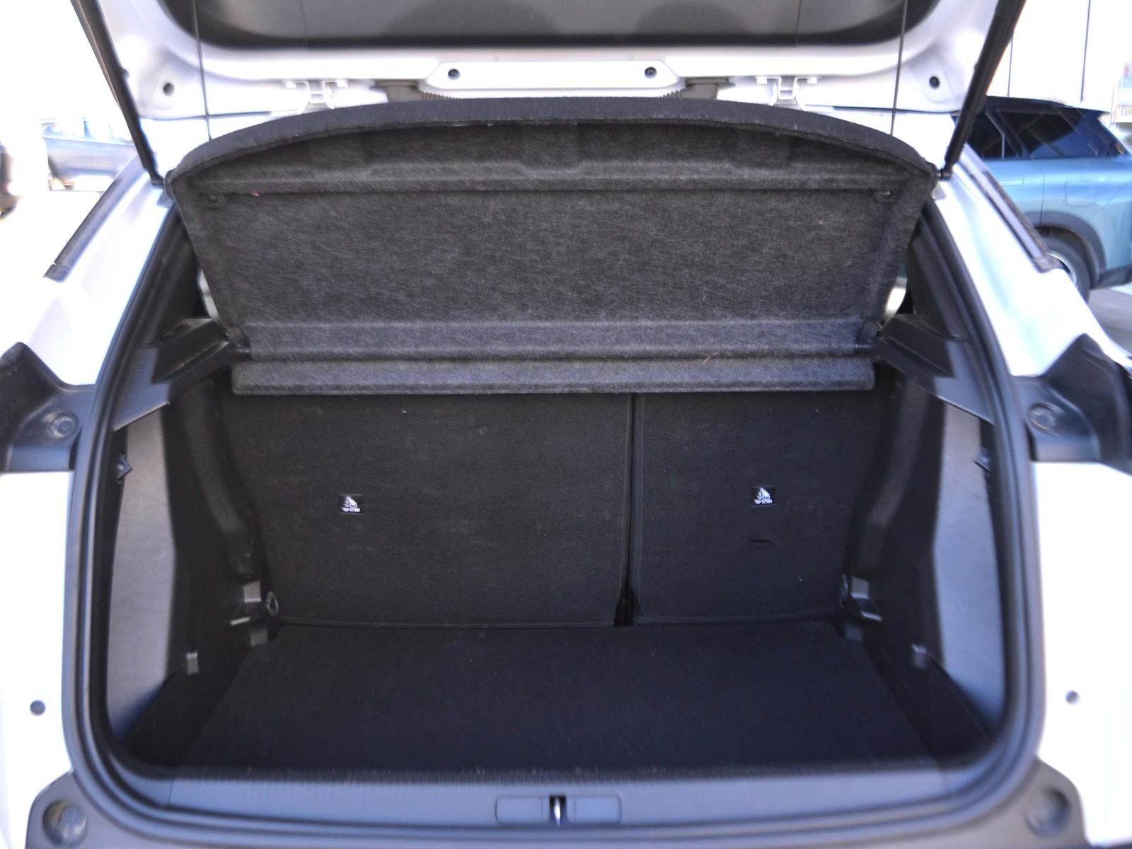 14 - Peugeot 2008 1.2 puretech 100cv allure s&s