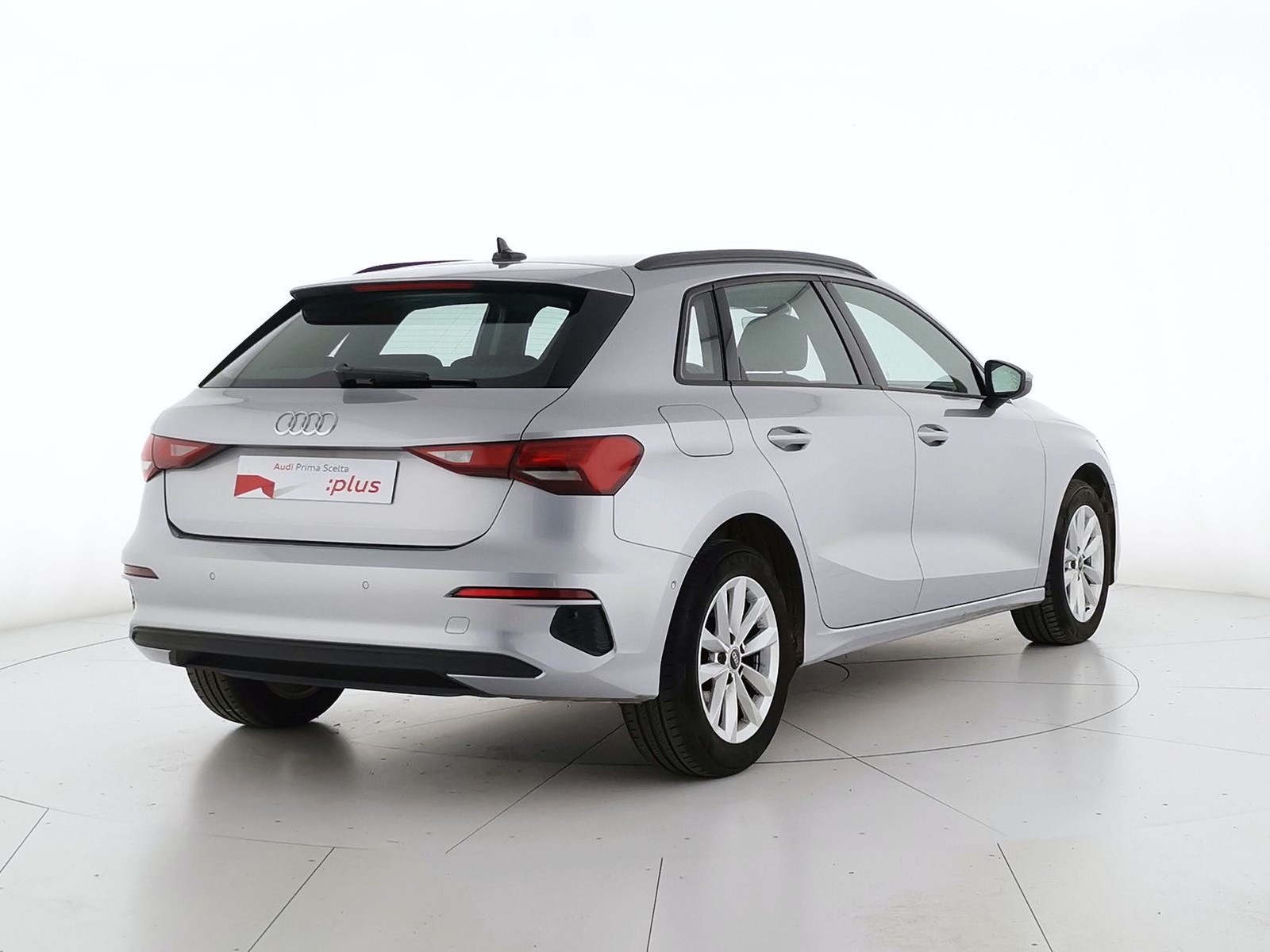 2 - Audi A3 sportback 30 2.0 tdi