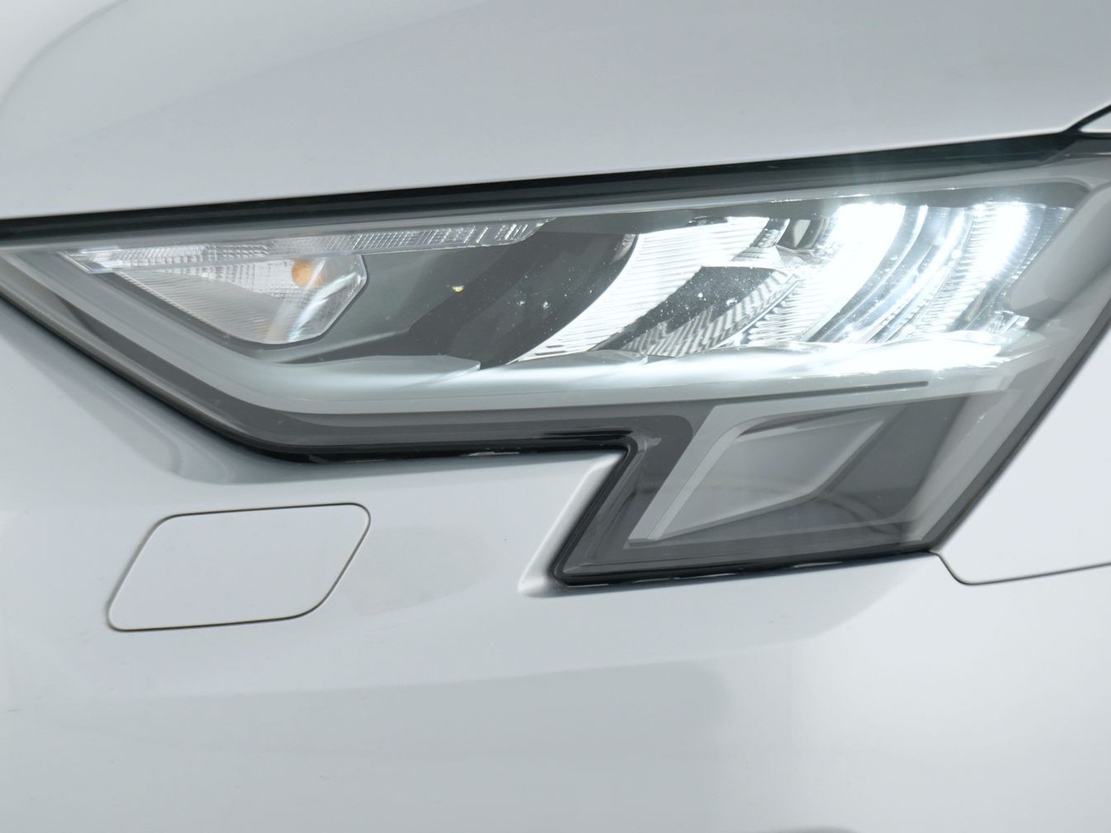 6 - Audi A3 sportback 30 2.0 tdi